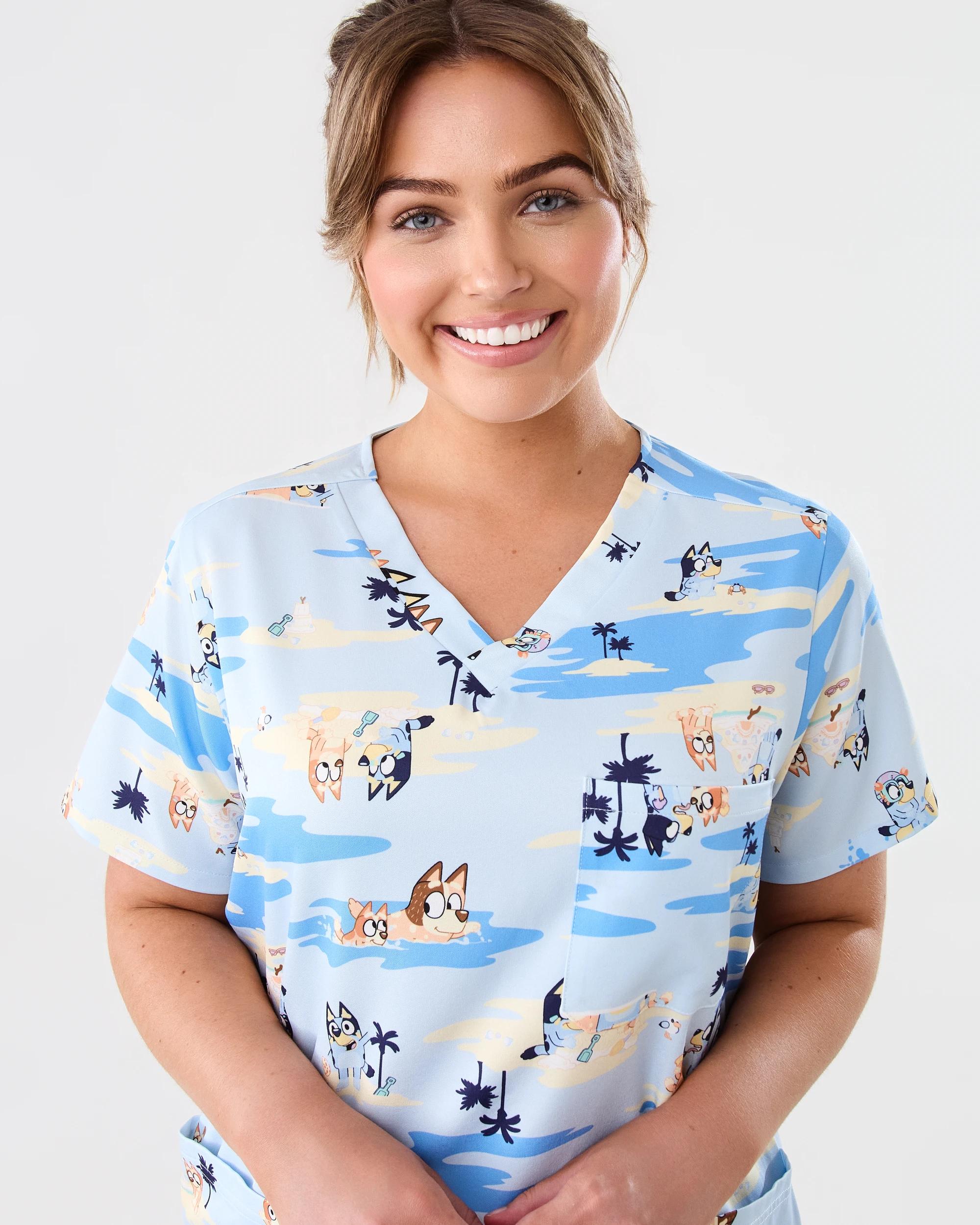 4 Workwear Bluey License Short Sleeve Unisex Scrub Top Bluey, 4 of 8