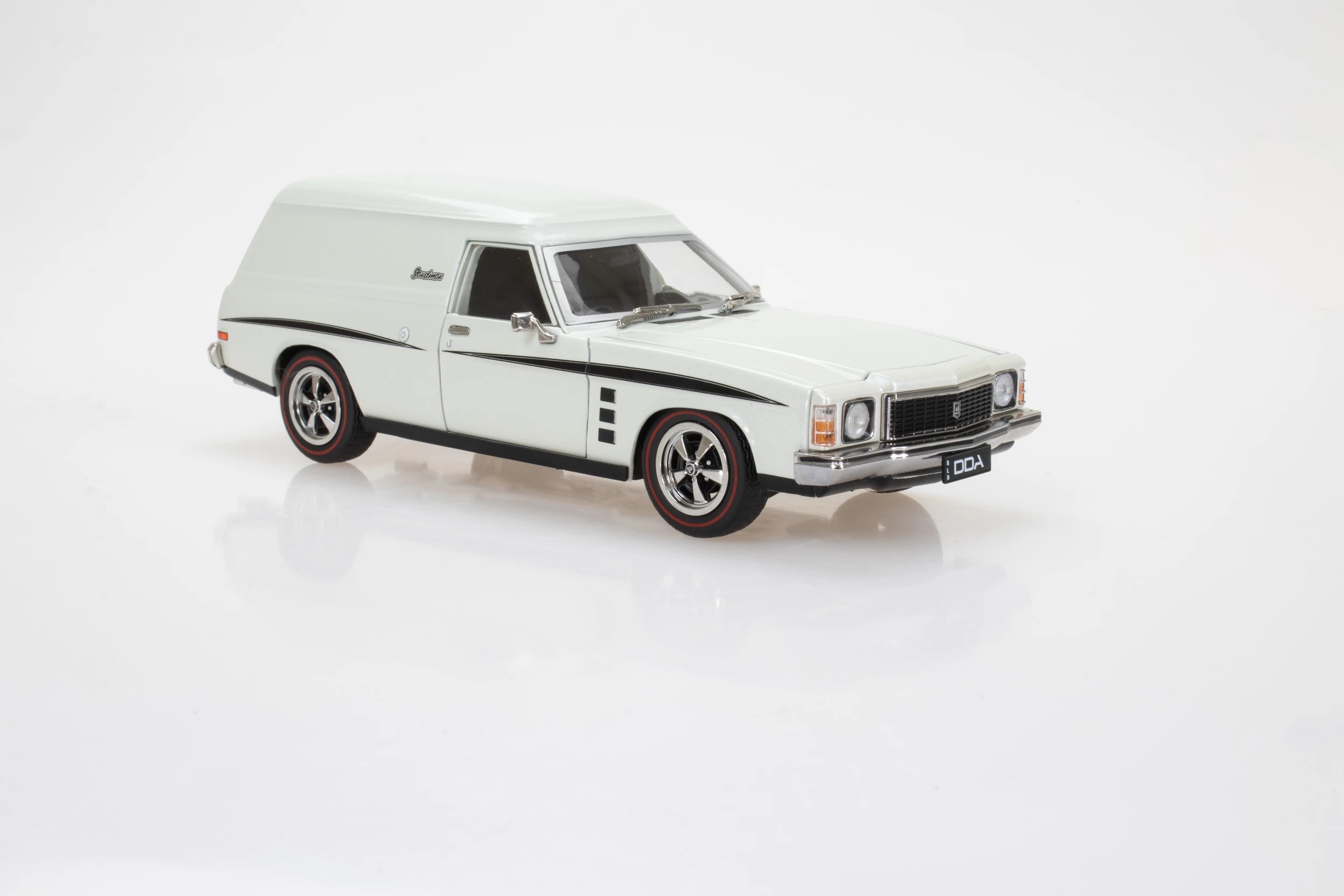 3 1:24 Sfragismeno Diecast Car - Assorted, 3 of 7