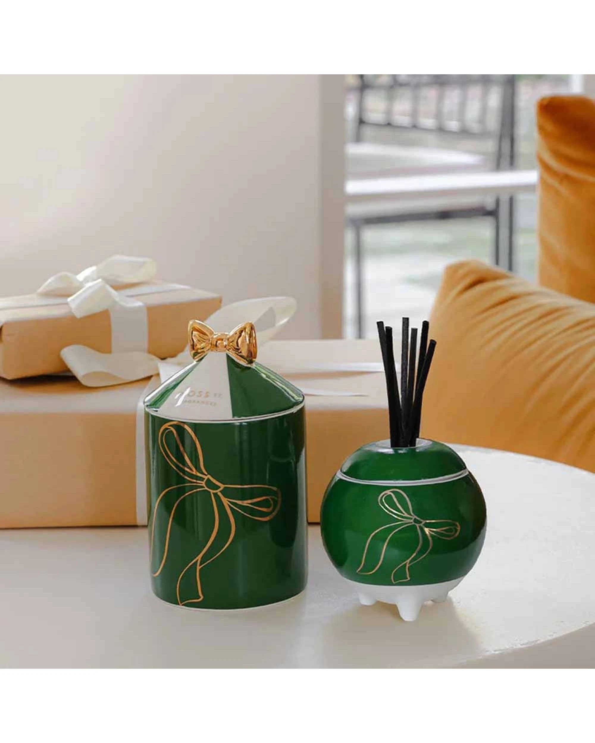 2 Moss St Fragrances Oakmoss Amber Mini Ceramic Diffuser 100ml - Green, 2 of 2
