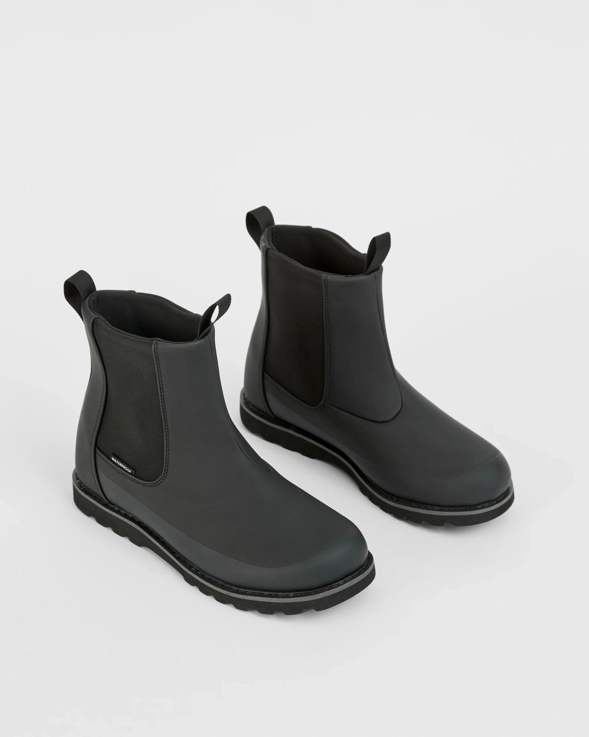 2 Target Man Waterproof Chelsea Boots BLACK, 2 of 3