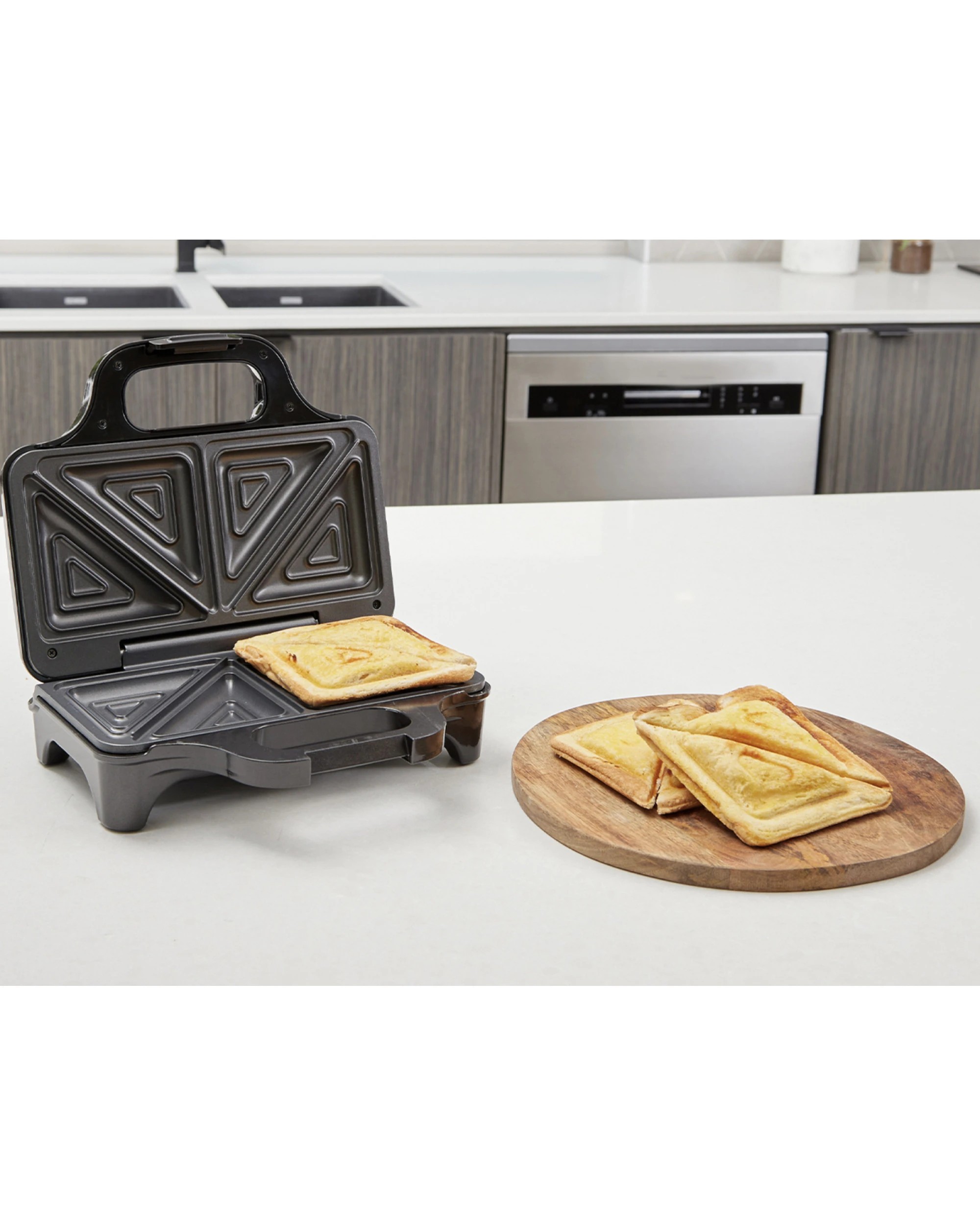 2 Westinghouse 2-Slice Toasted Sandwich Maker with Non-Stick Plates, 2 of 3
