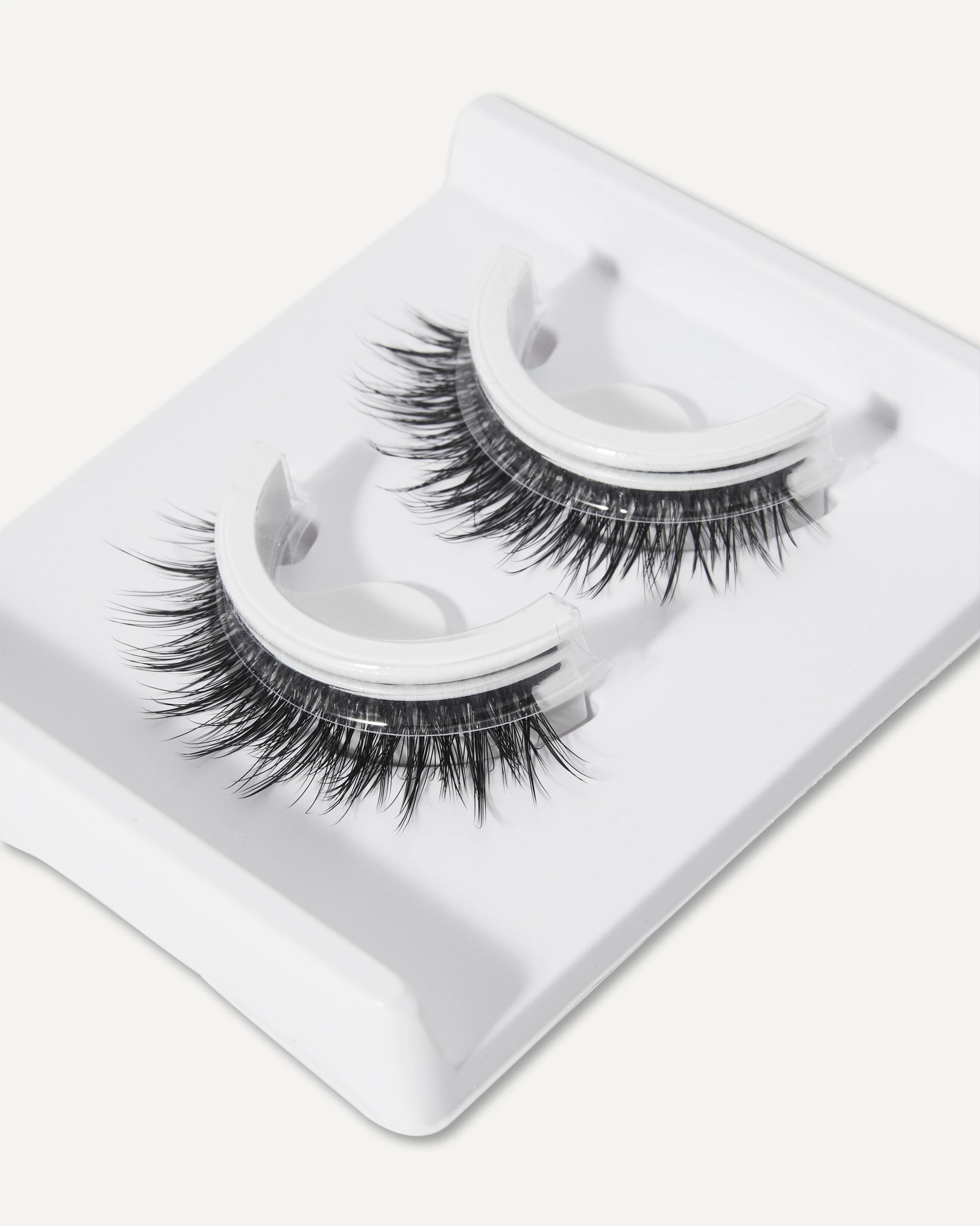 4 OXX Beauty Pre-glued False Lashes - No. 316, 4 of 5