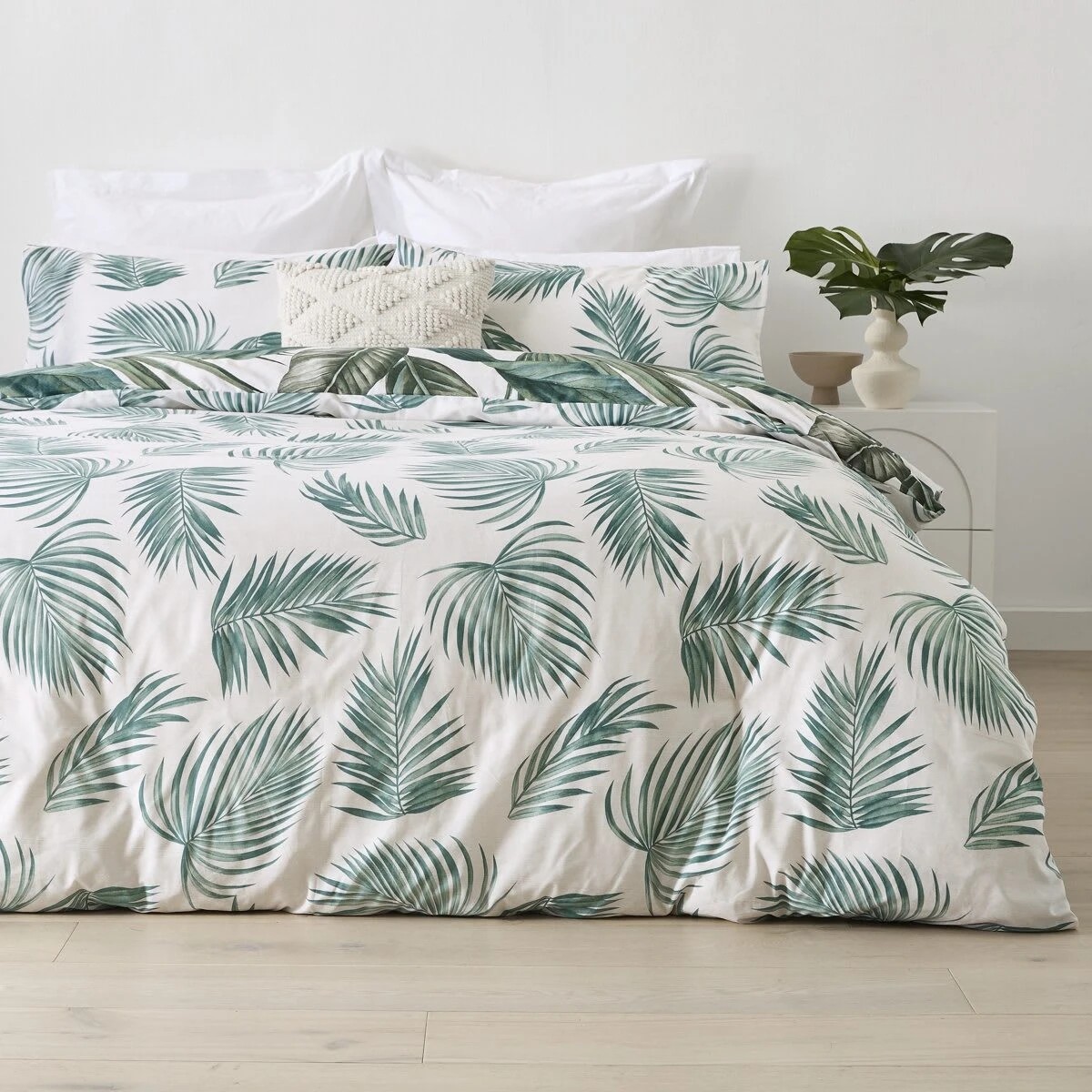 2 Bryony Cotton Rich Reversible Quilt Cover Set - Single Bed, Green, 2 of 7
