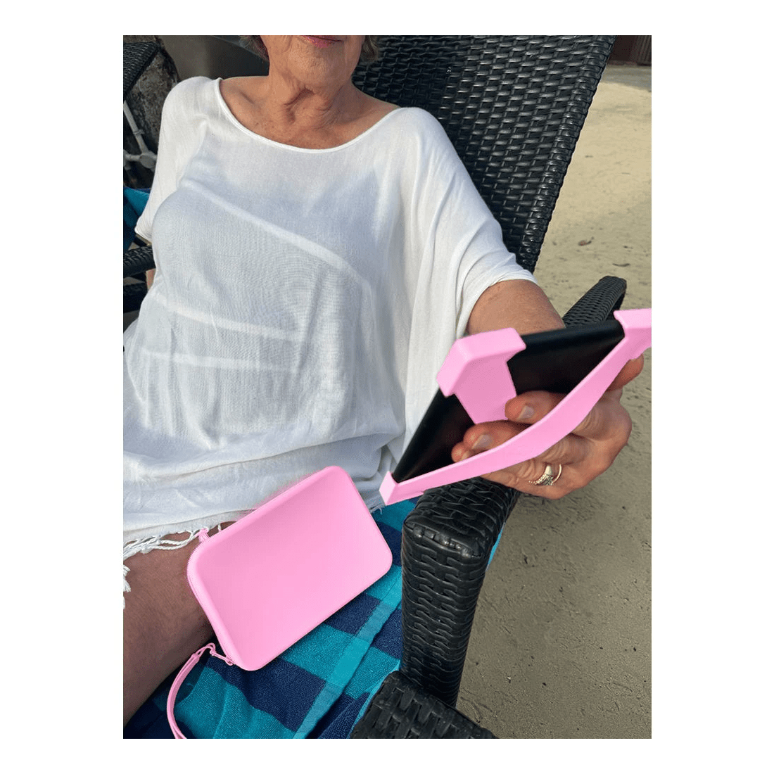 2 Strapsicle Silicone Straps for Kindle Large Candy Pink 2 Pack, 2 of 4