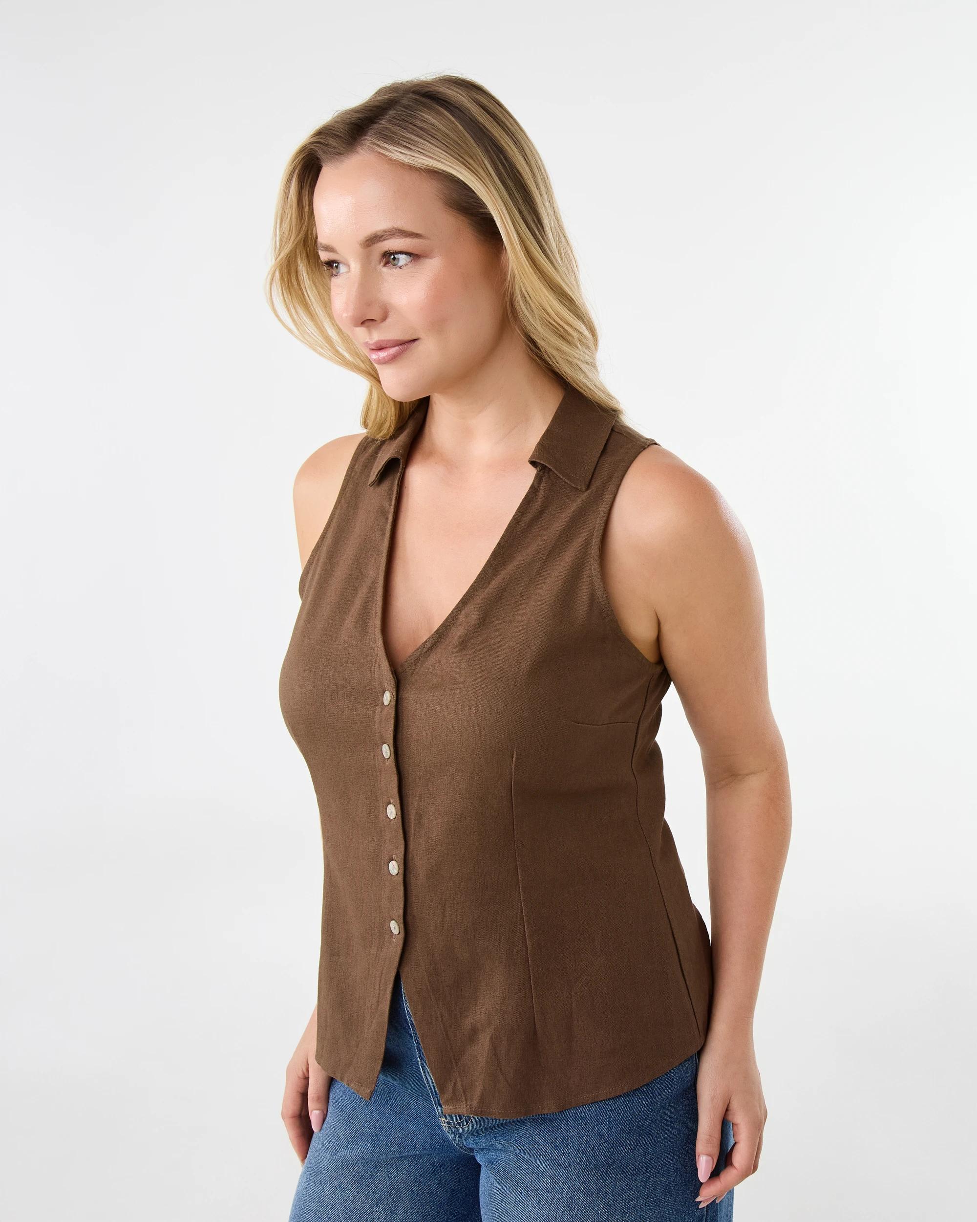 2 Sleeveless Collared Linen Blend Button Top Mochbrown, 2 of 7