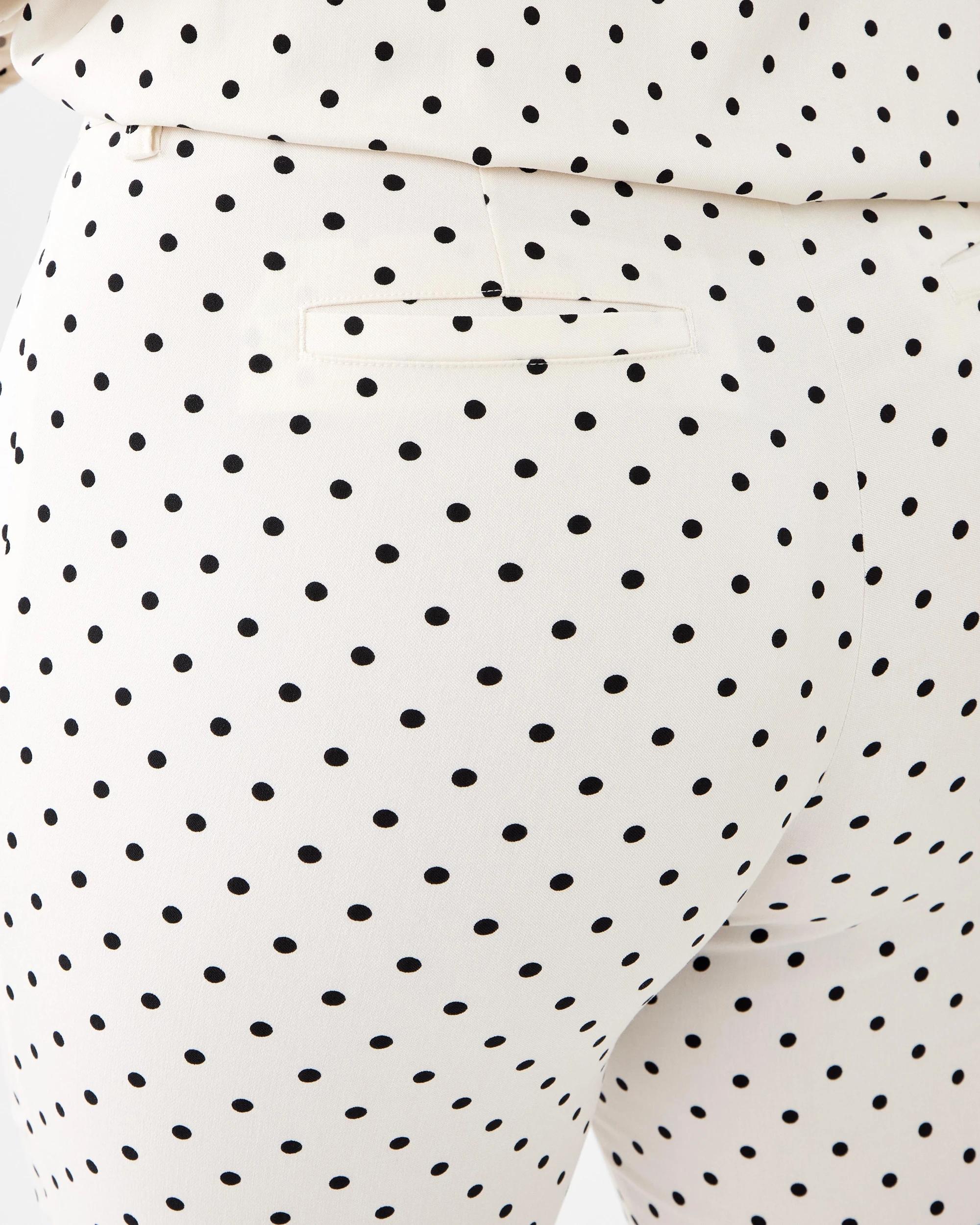 8 Bengaline Capri White Dot, 8 of 9