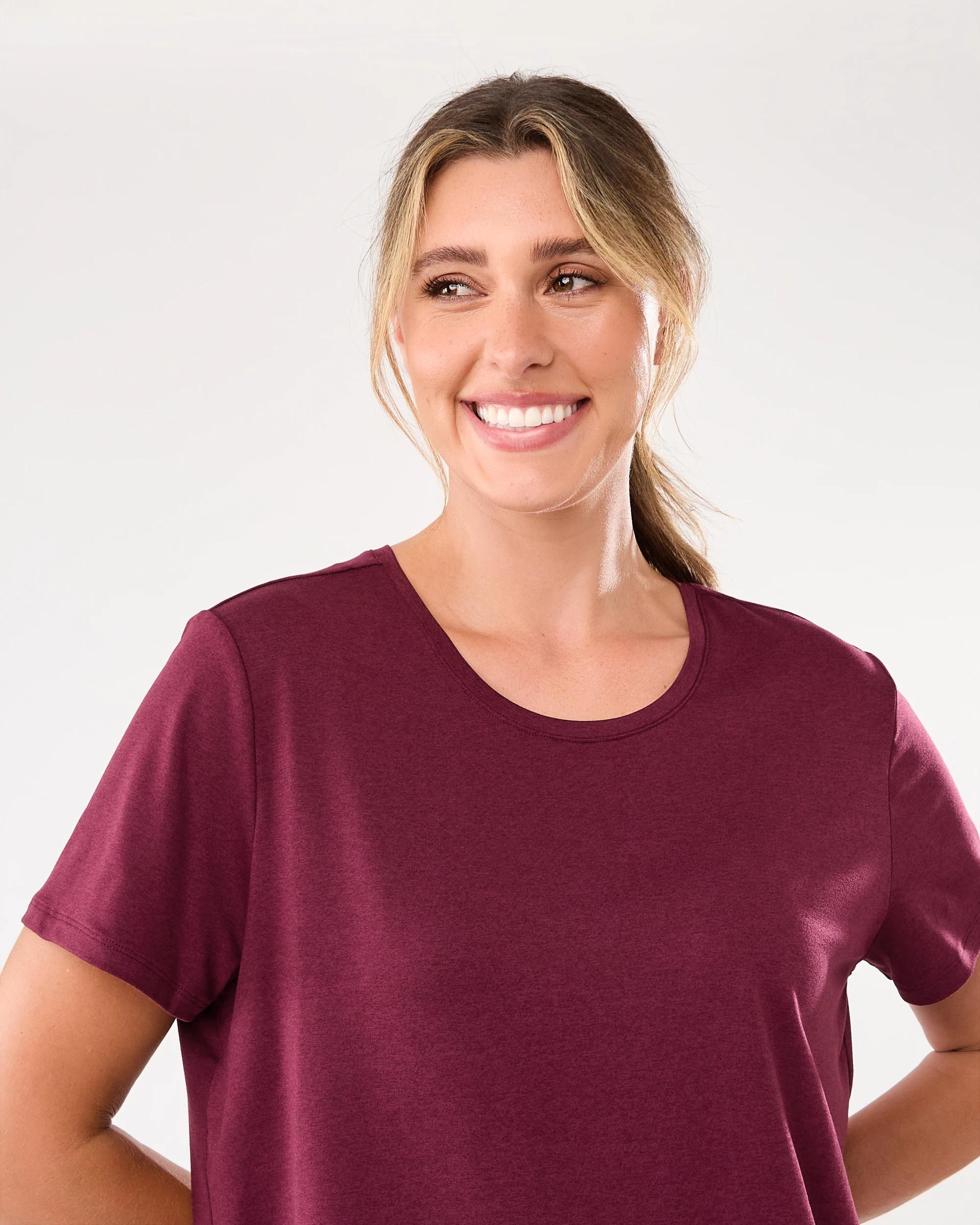 4 Active Womens Twist Back Studio T-shirt Royal Burg, 4 of 7