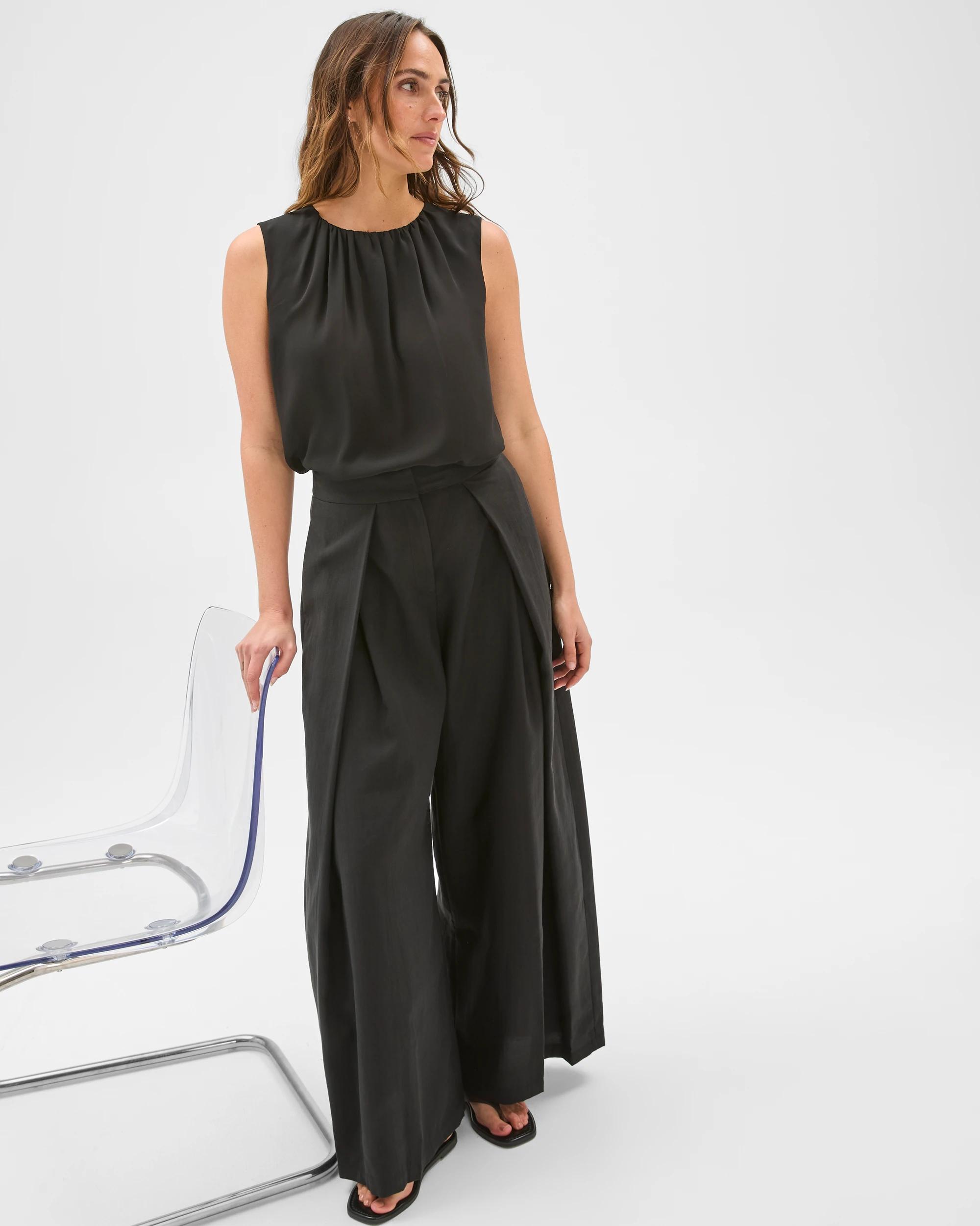 4 Preview Crossover Pleated Wide Leg Pants BLACK, 4 of 7