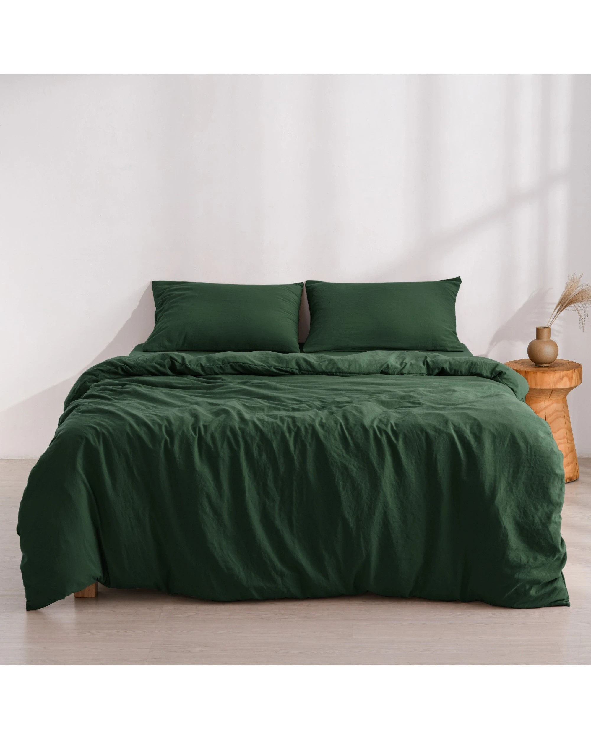1 Dreamaker Superfine Washed Microfibre Quilt Cover Set - Double Bed - Hunter Green, 1 of 7