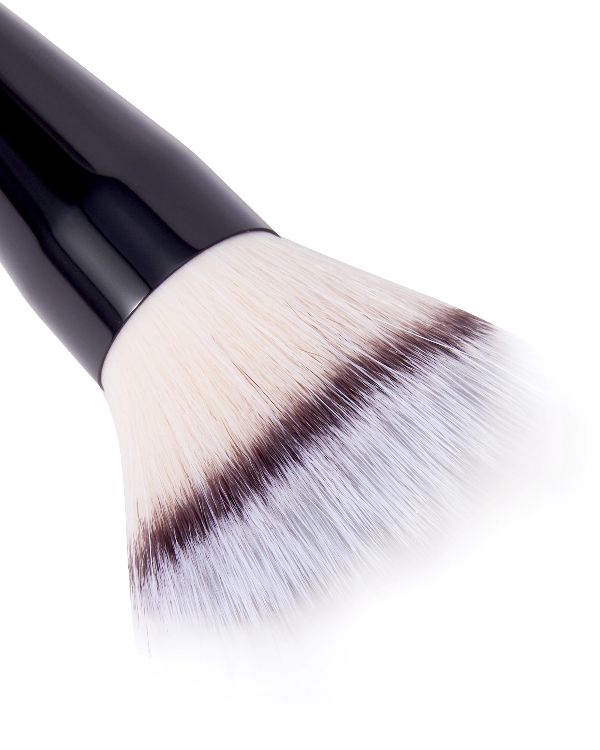3 OXX Cosmetics Foundation Stippling Brush, 3 of 4