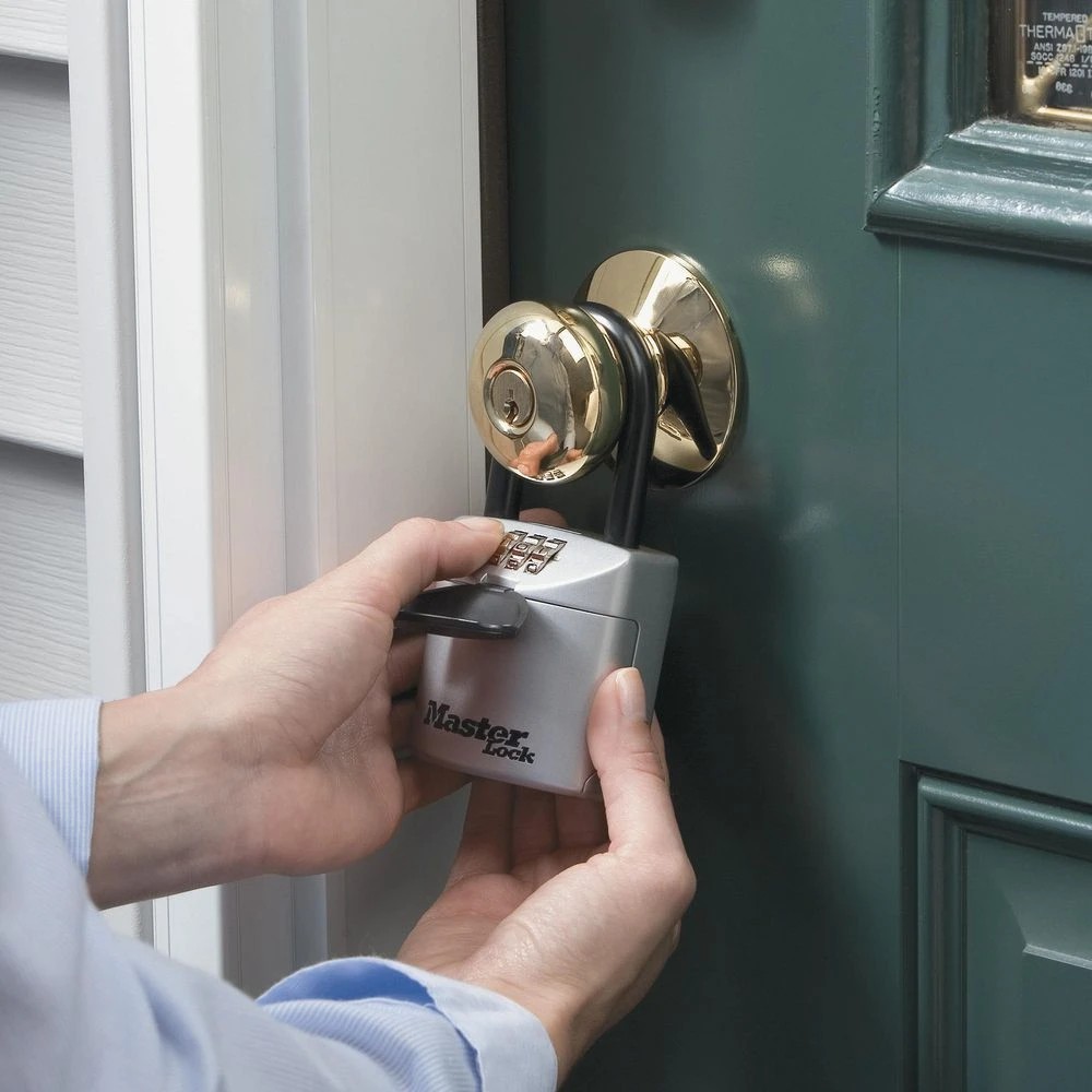 7 Masterlock Small Combination Portable Key Safe, 7 of 9