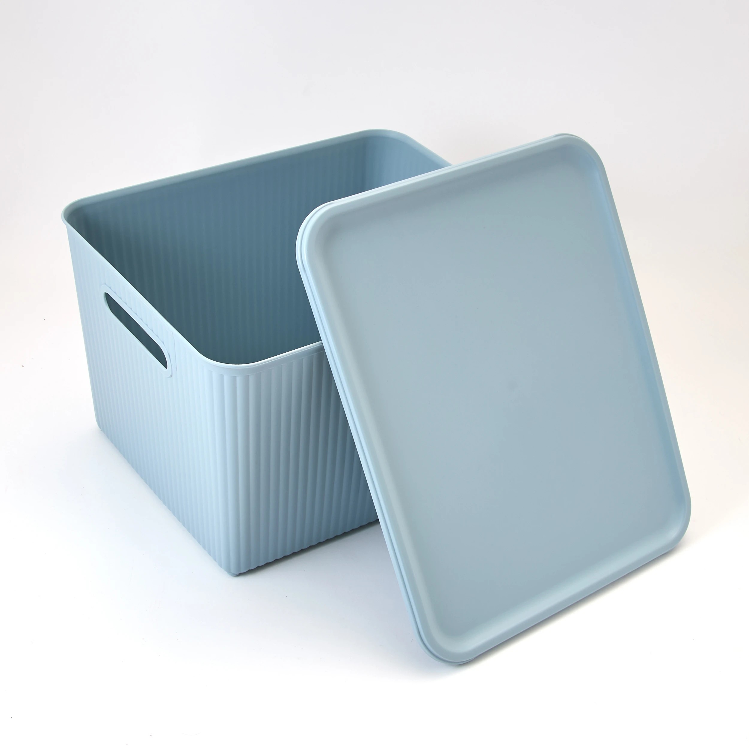 10 18L Ribbed Container - Blue, 10 of 10