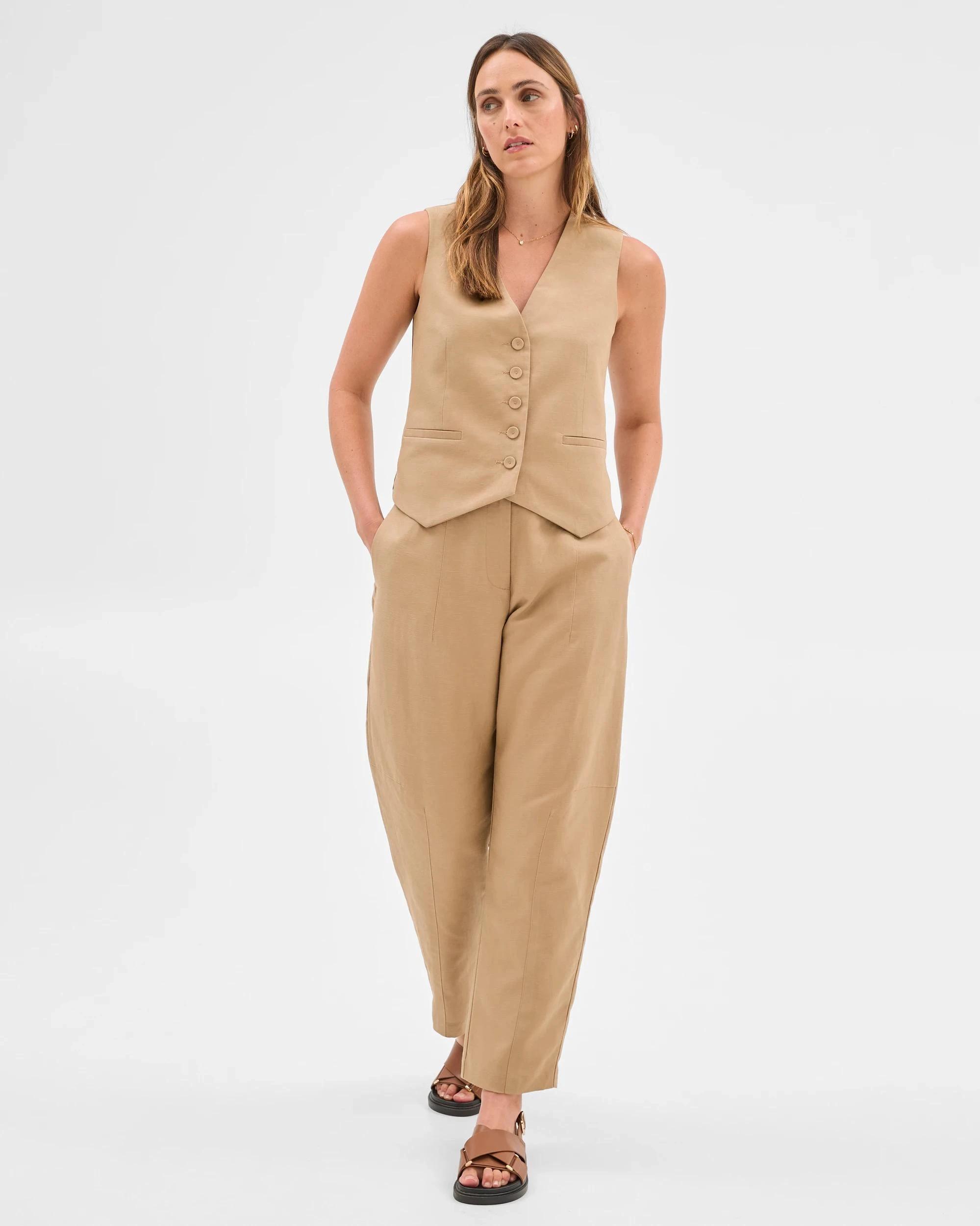 2 Preview Linen Blend Barrel Leg Pants FAWN, 2 of 6