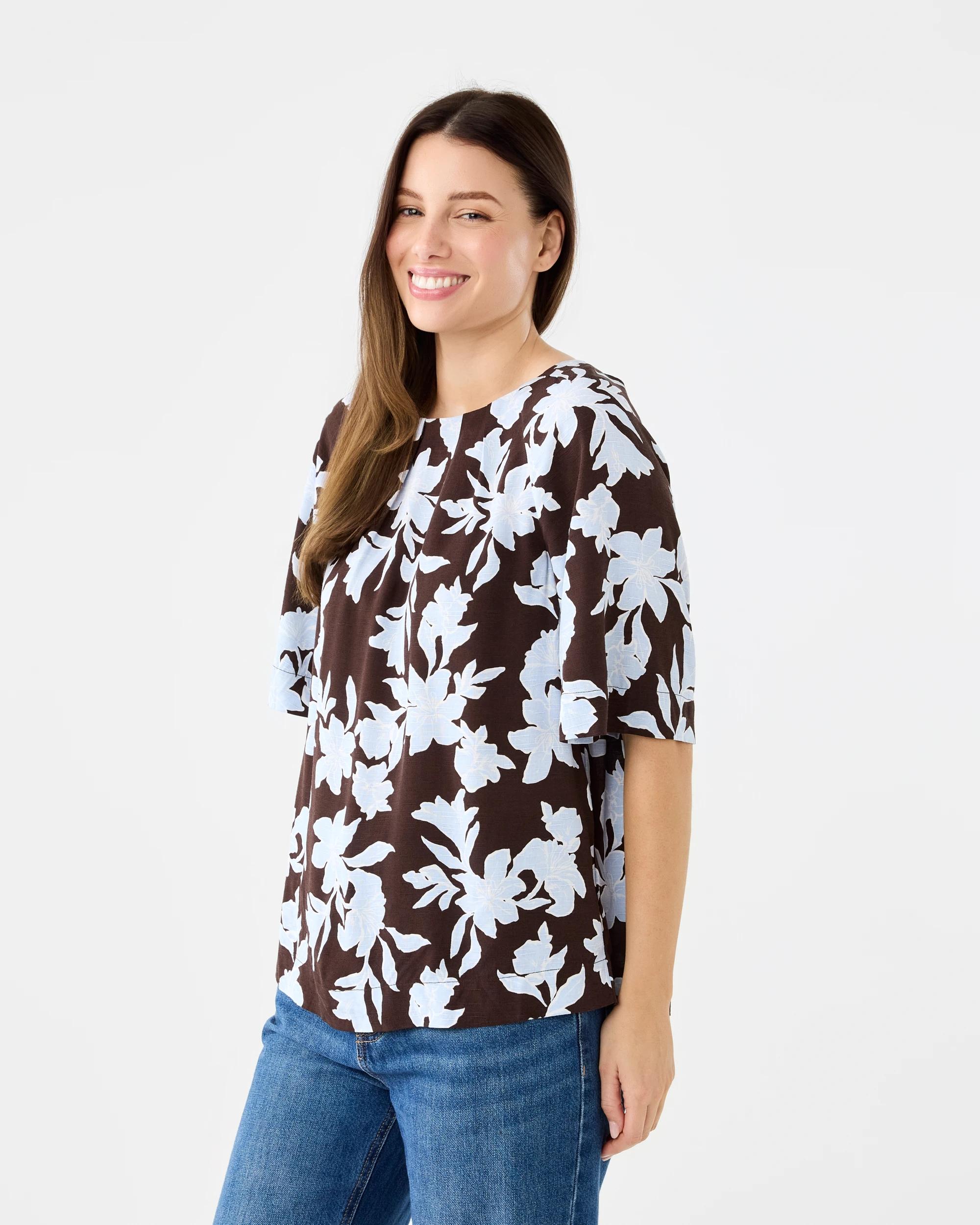 2 Short Sleeve Tuck Top Sketch Frl, 2 of 7