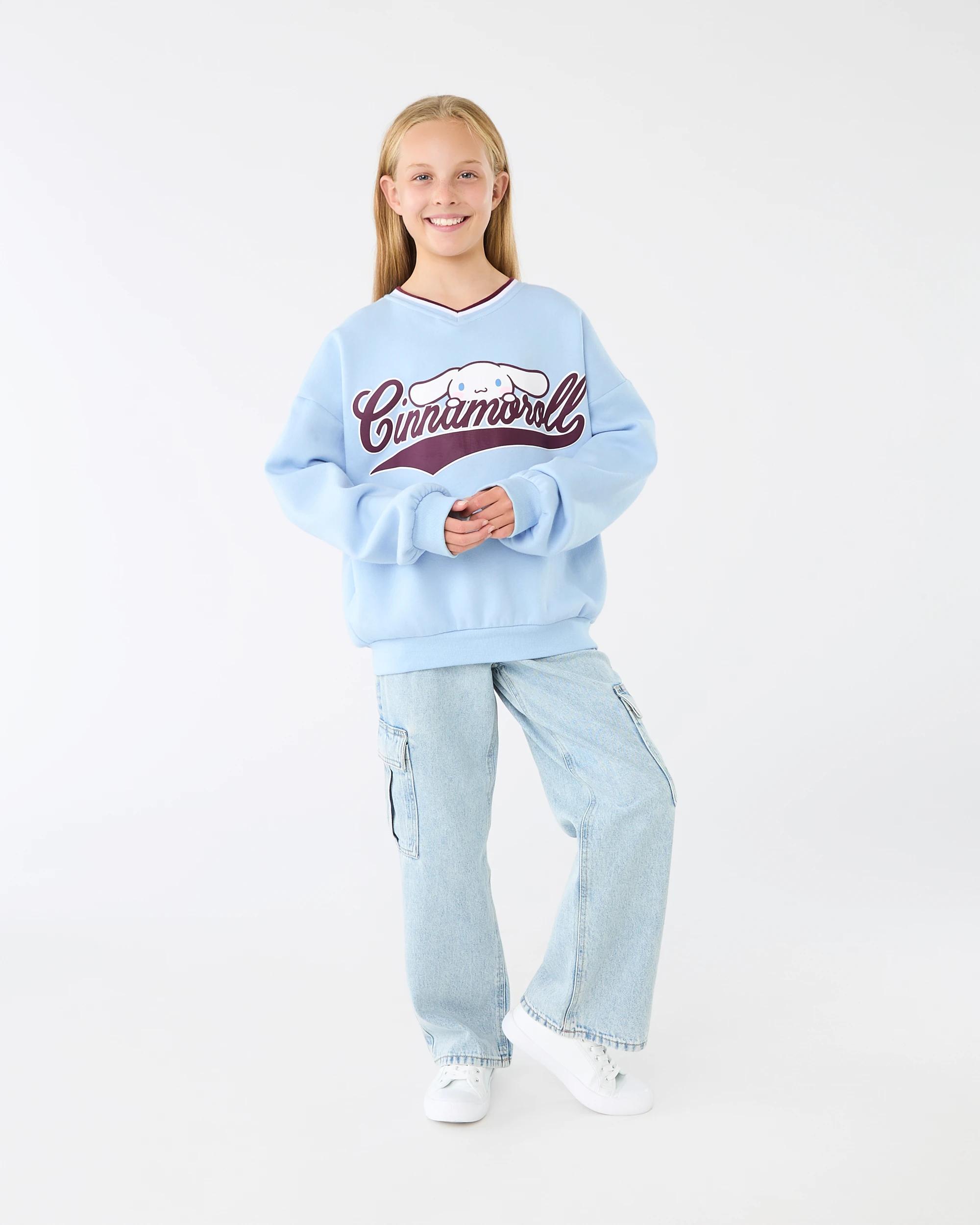 6 Cinnamoroll License Oversized V-Neck Sweatshirt Cinnamorol, 6 of 7