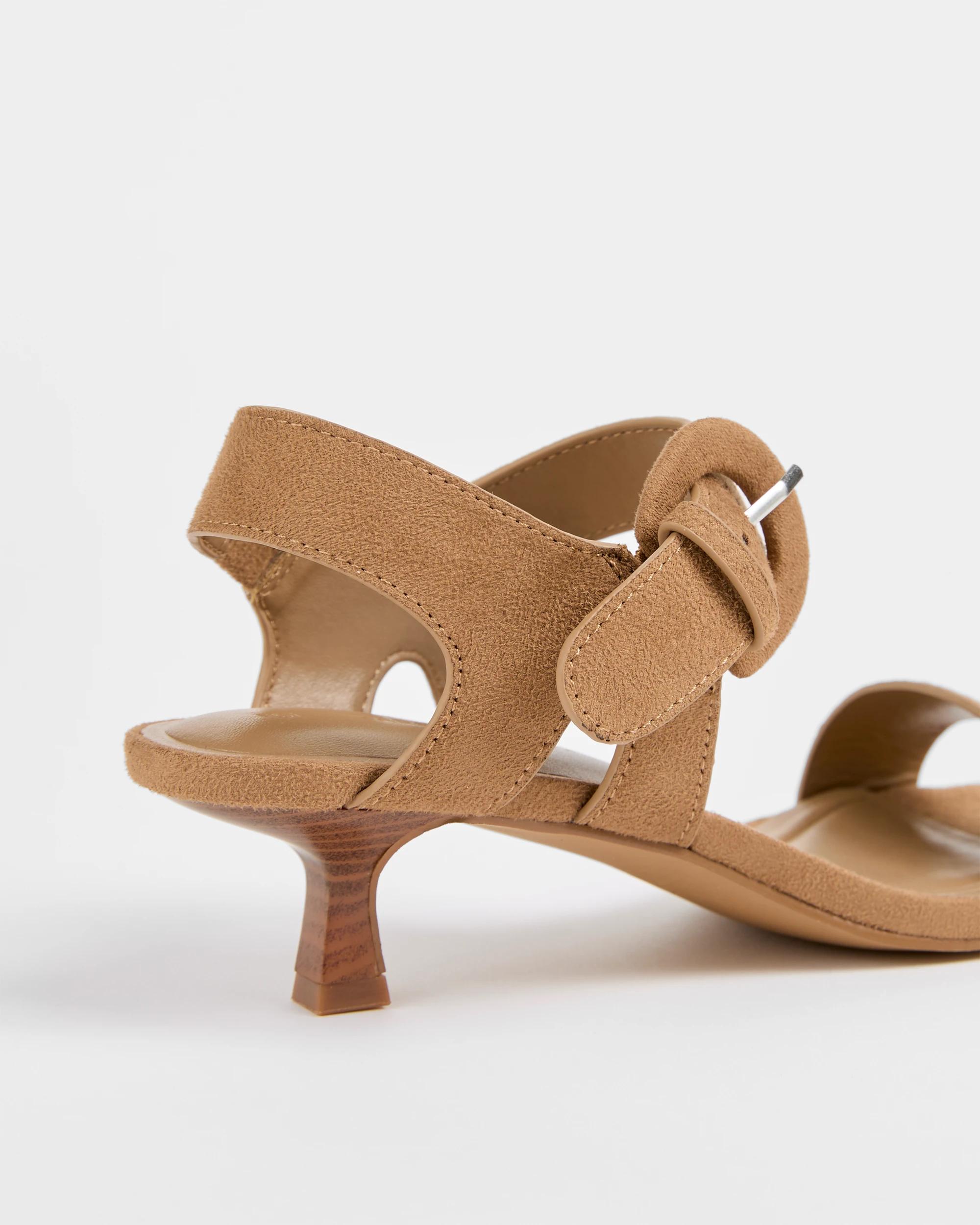 3 Target Woman Double Strap Buckled Low Heeled Sandal - Patra CAMEL FX, 3 of 3