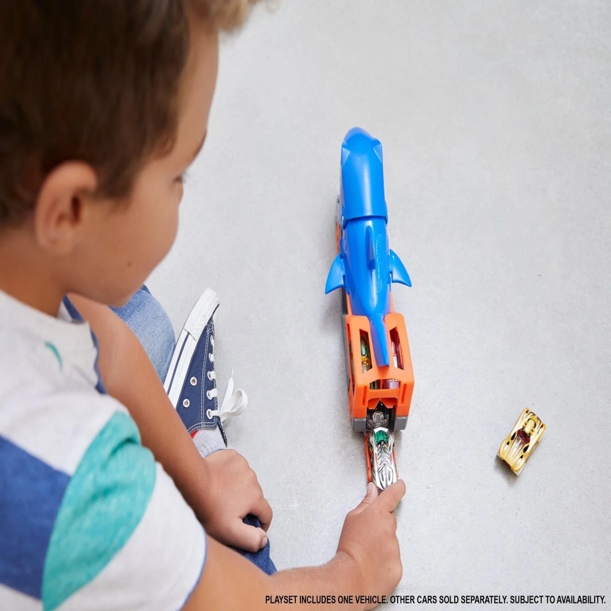 6 Hot Wheels Shark Chomp Transporter, 6 of 6