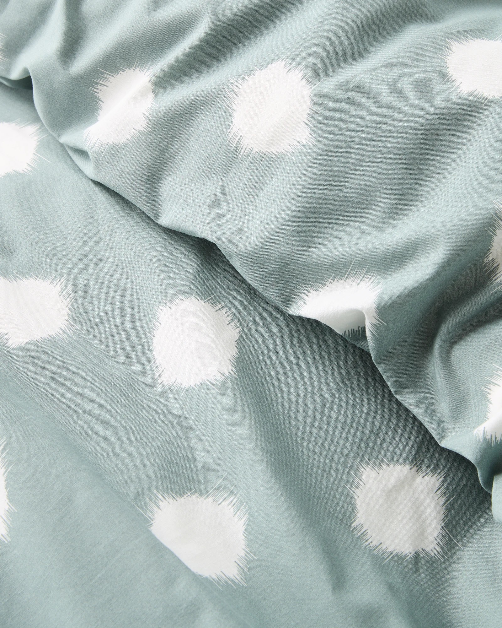 3 Target Dottie Ikat Australian Cotton Quilt Cover Set, Single Bed, Green
 - Single Bed
 - Green, 3 of 3