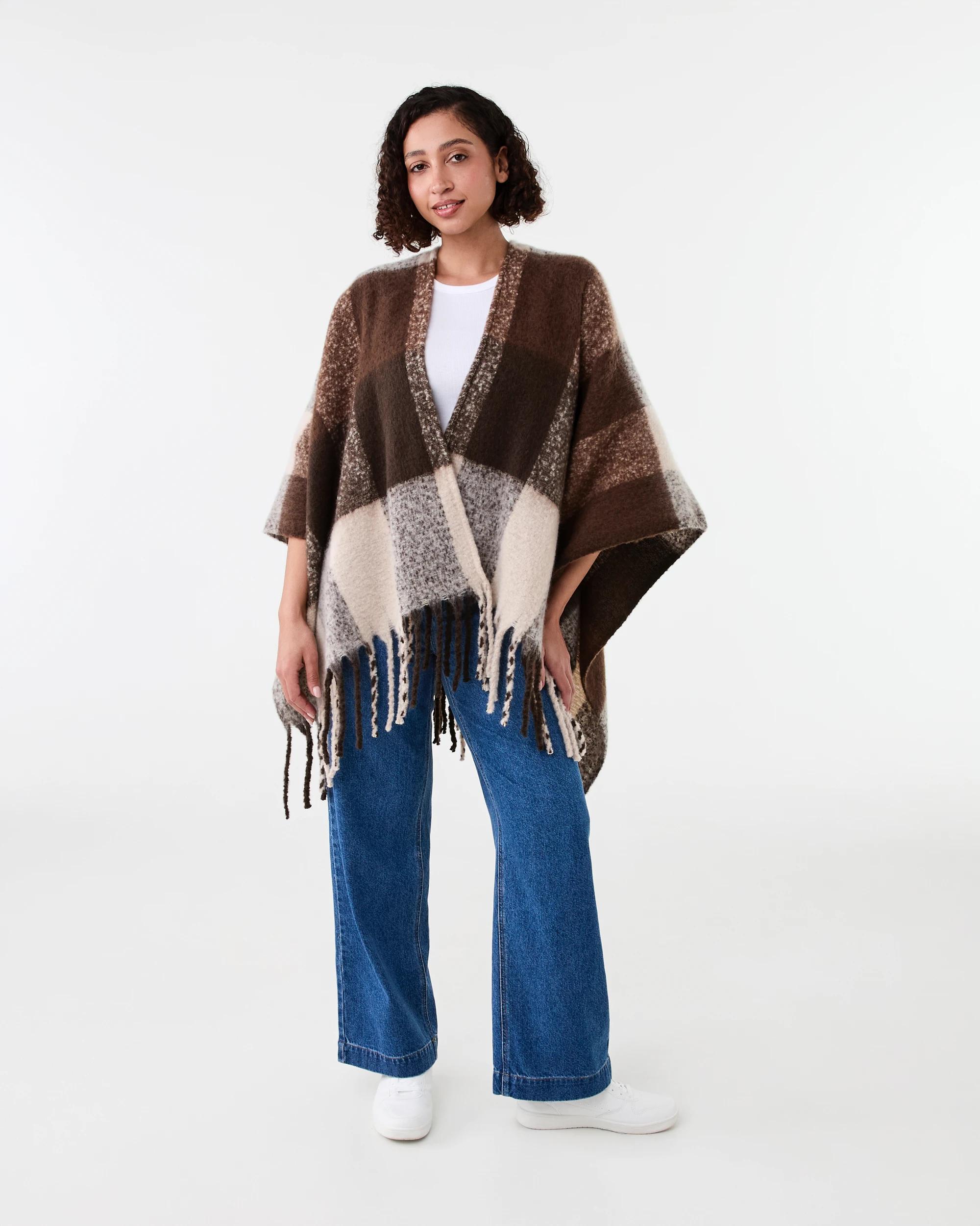 2 Fluffy Wrap Scarf Fudge Chck, 2 of 6