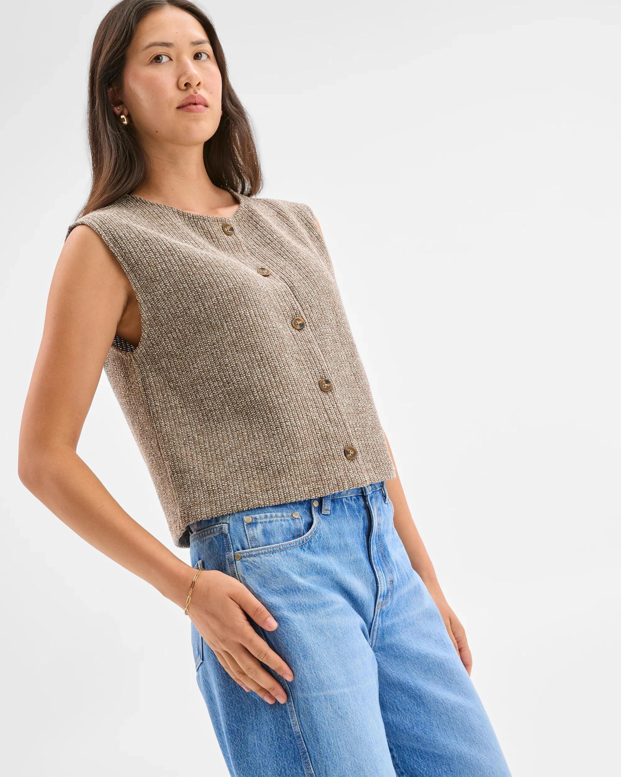 2 Target Woman Sleeveless Button Through Front Vest TAUPE GREY MARLE, 2 of 5