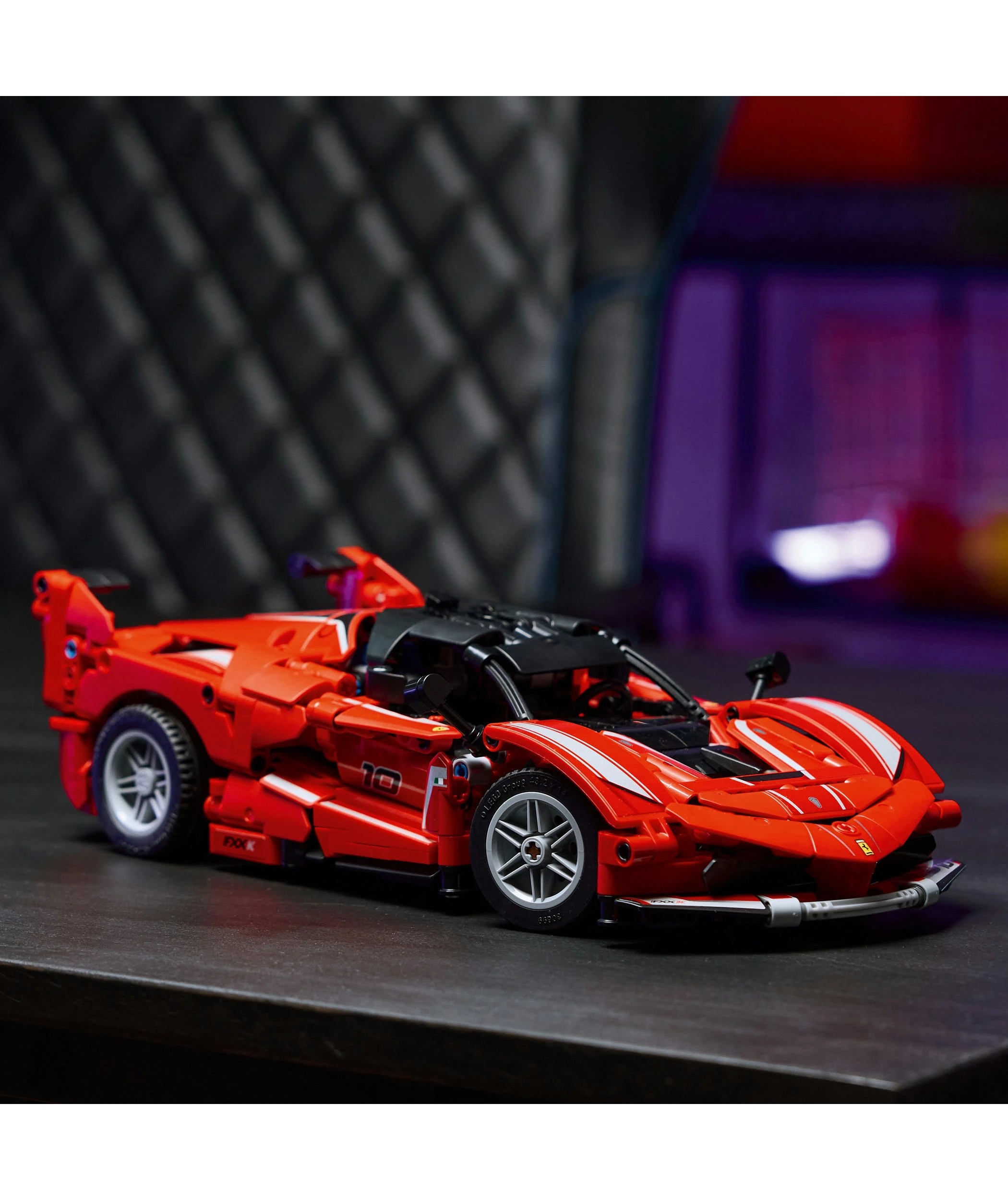 9 LEGO Technic Ferrari FXX K 42212, 9 of 10
