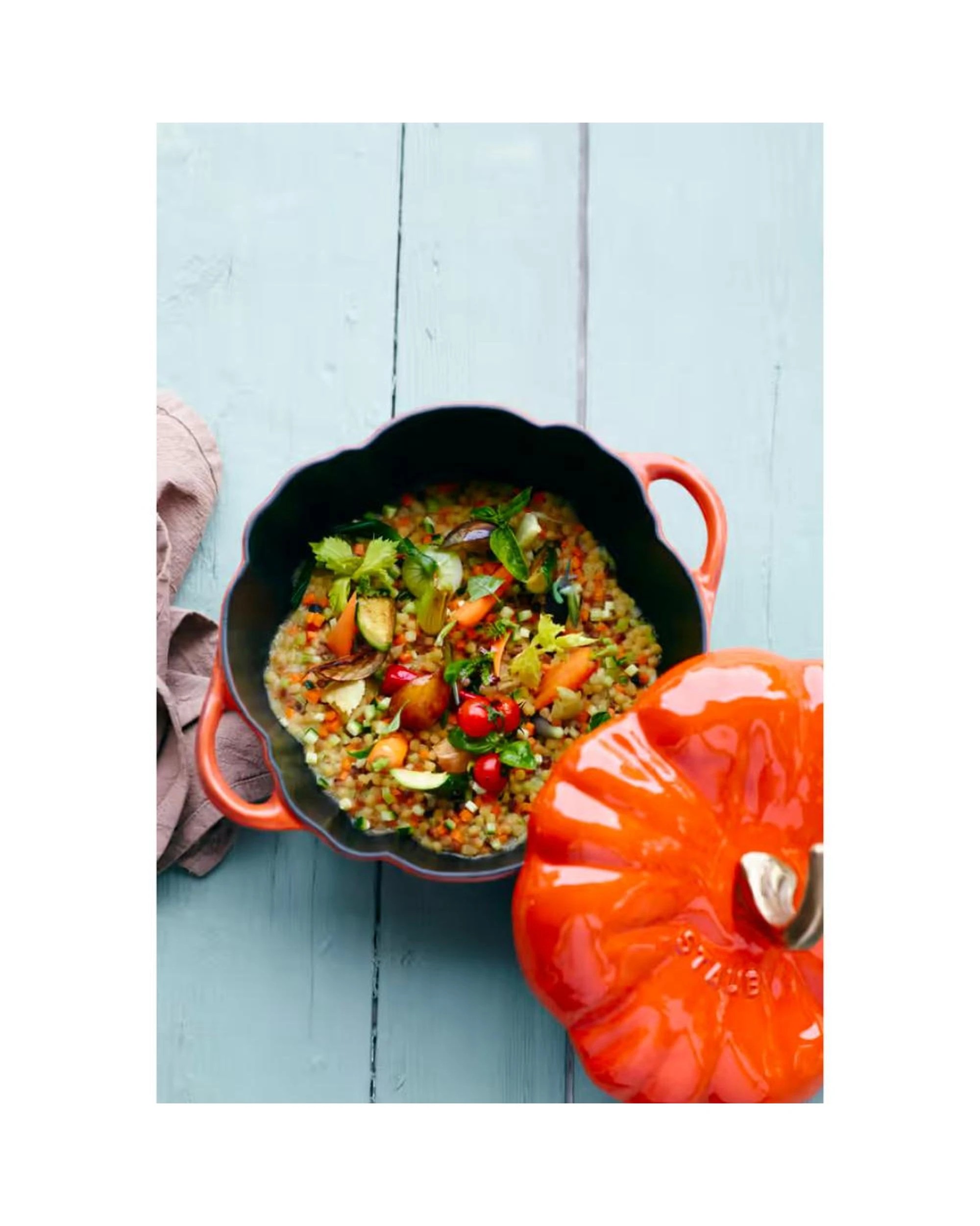 4 Staub Enamelled Cast Iron Pumpkin Cocotte 24cm  3.45L  Cinnamon - Orange, 4 of 7