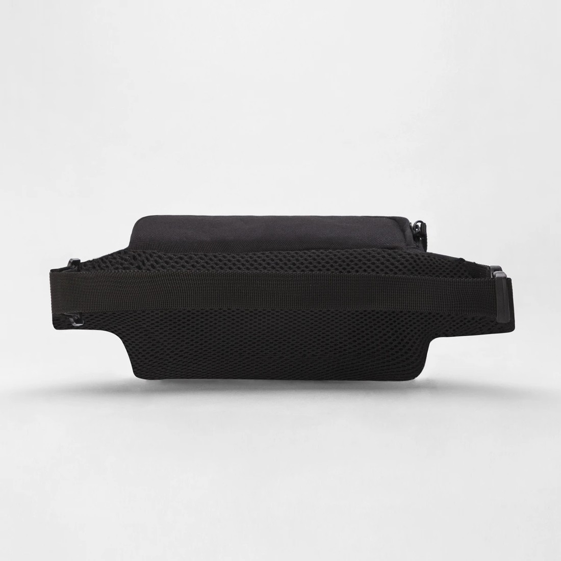 3 Everlast Originals Greenwich Waist Bag - Black, 3 of 4