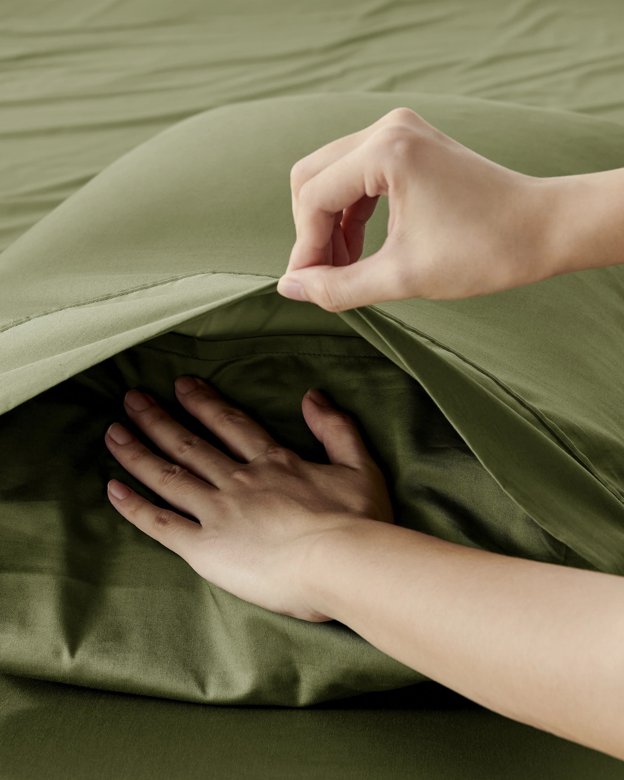 3 Dreamaker 400TC Premium Cotton Sateen Piped Quilt Cover Set - Double Bed - Olive, 3 of 10