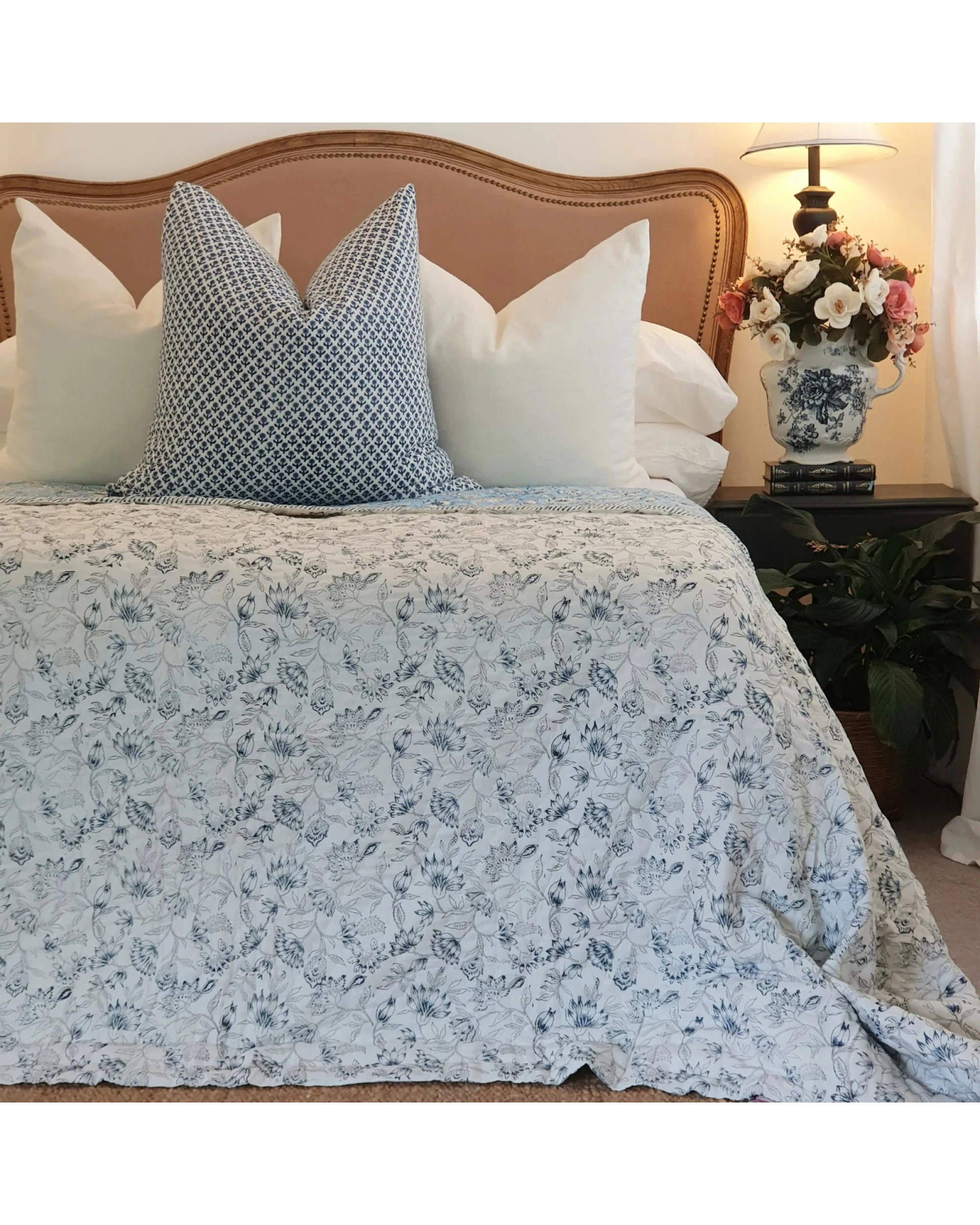 5 Kolka Wild Flower Ocean Reversible Quilt - Blue (Size: King 228 cm x 274 cm) - King Bed, 5 of 6