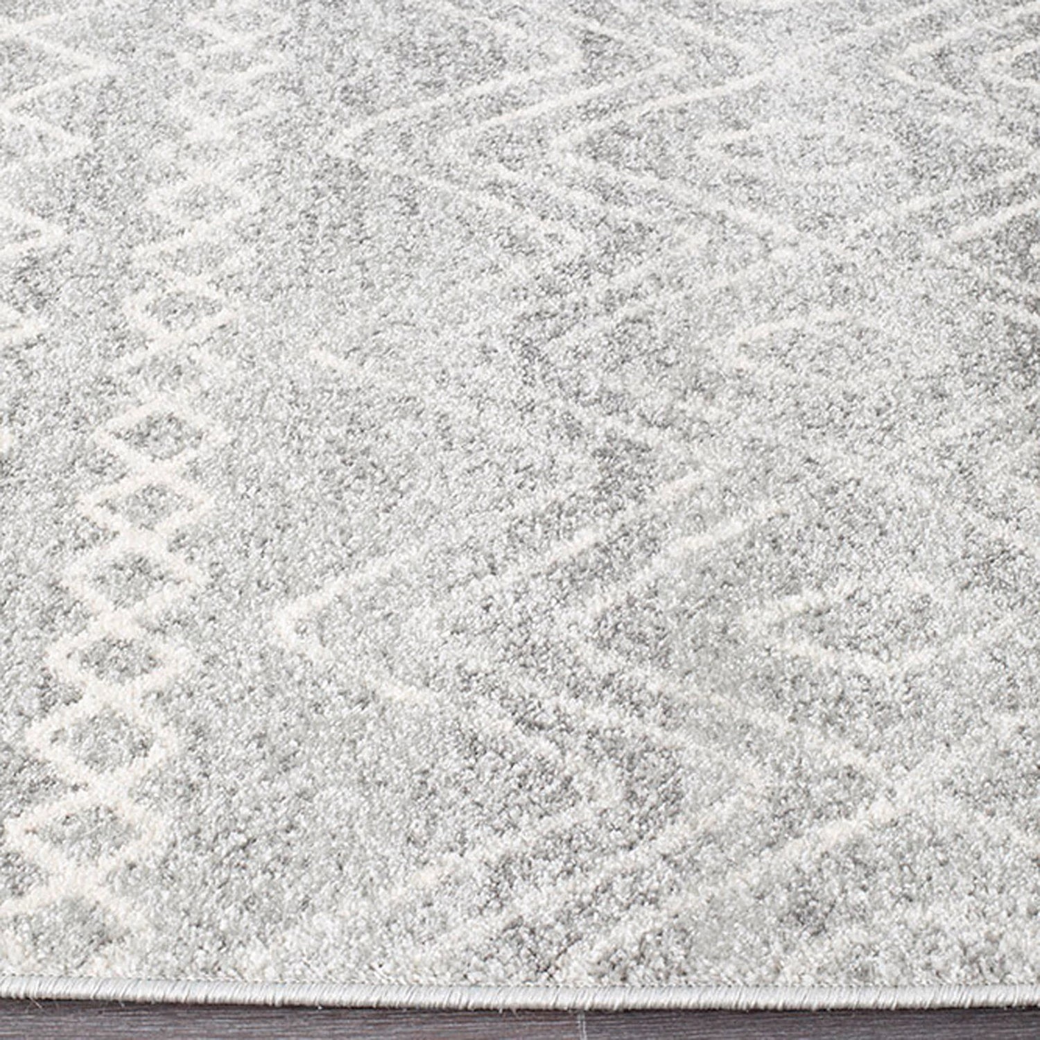 7 Common Ground Rugs Bluebay 453 200x200cm - Medium Round Power Loomed Pet Friendly Rug - Silver, 7 of 9