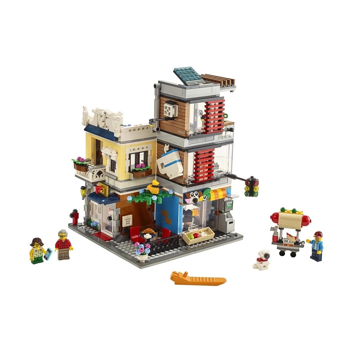 3 LEGO Creator Townhouse Pet Shop & Cafe 31097, 3 of 5