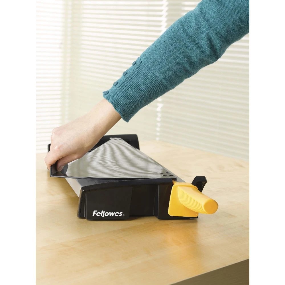 8 Fellowes Fusion Paper Guillotine A4, 8 of 10