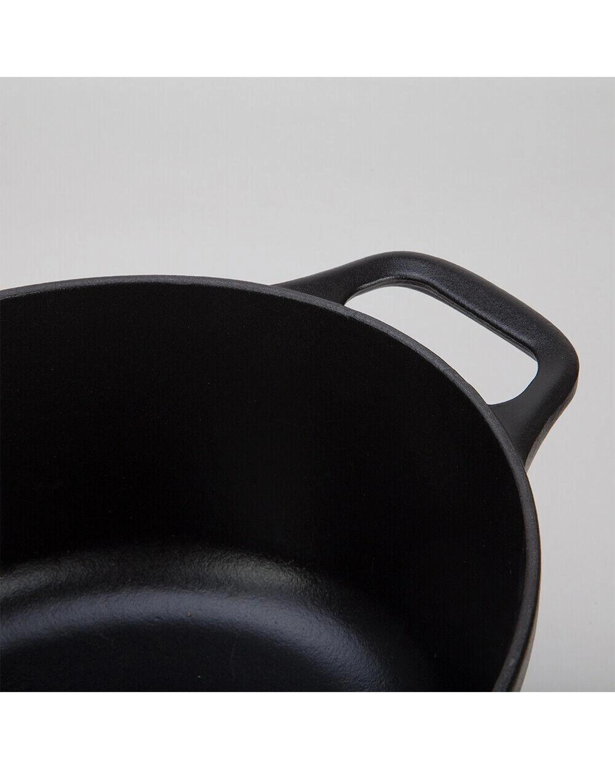4 Chasseur Oval French Oven 27cm  4L Matte Black - Black, 4 of 5
