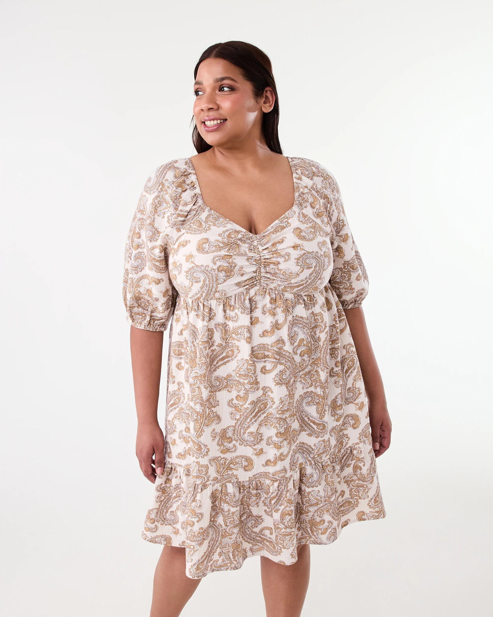 1 Curve Short Sleeve Gathered Front Midi Dress Bge Pais, 1 of 9