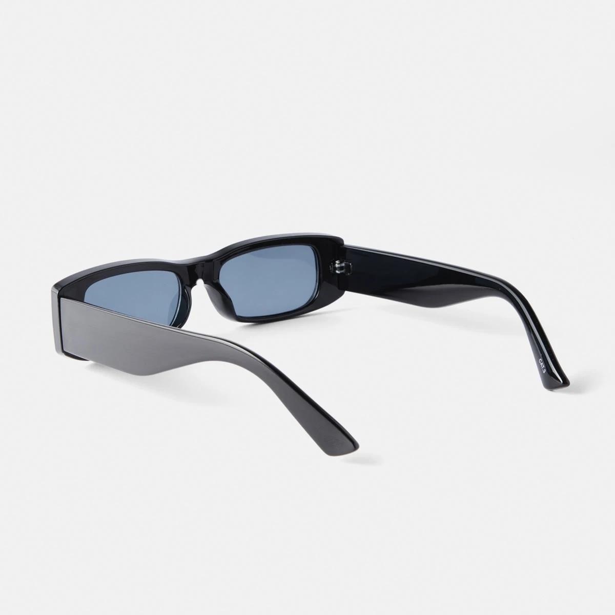 3 Classic Rectangular Sunglasses Black, 3 of 6