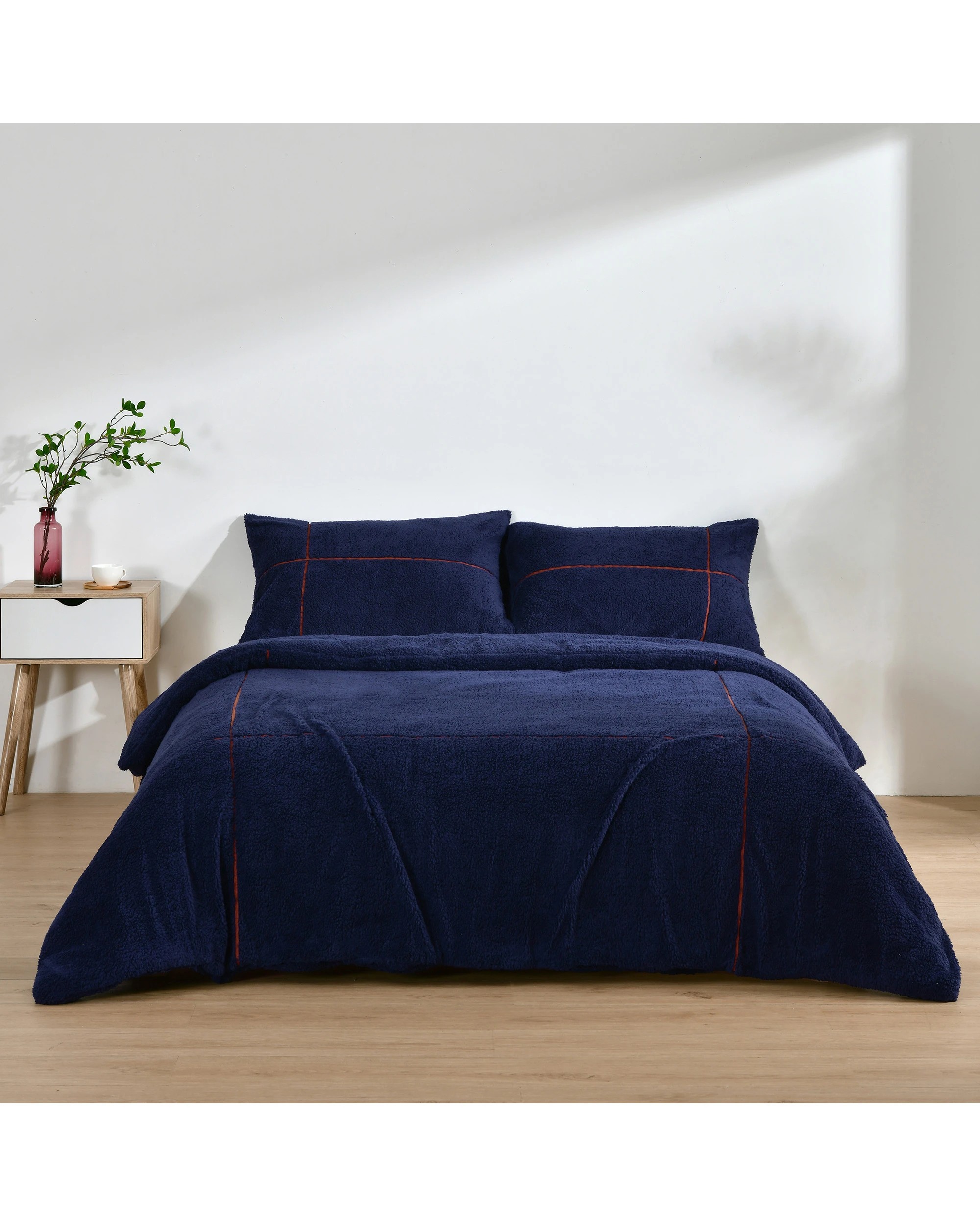 1 Dreamaker Jasper Teddy Fleece Quilt Cover Set - Queen Bed - Midnight Blue, 1 of 8
