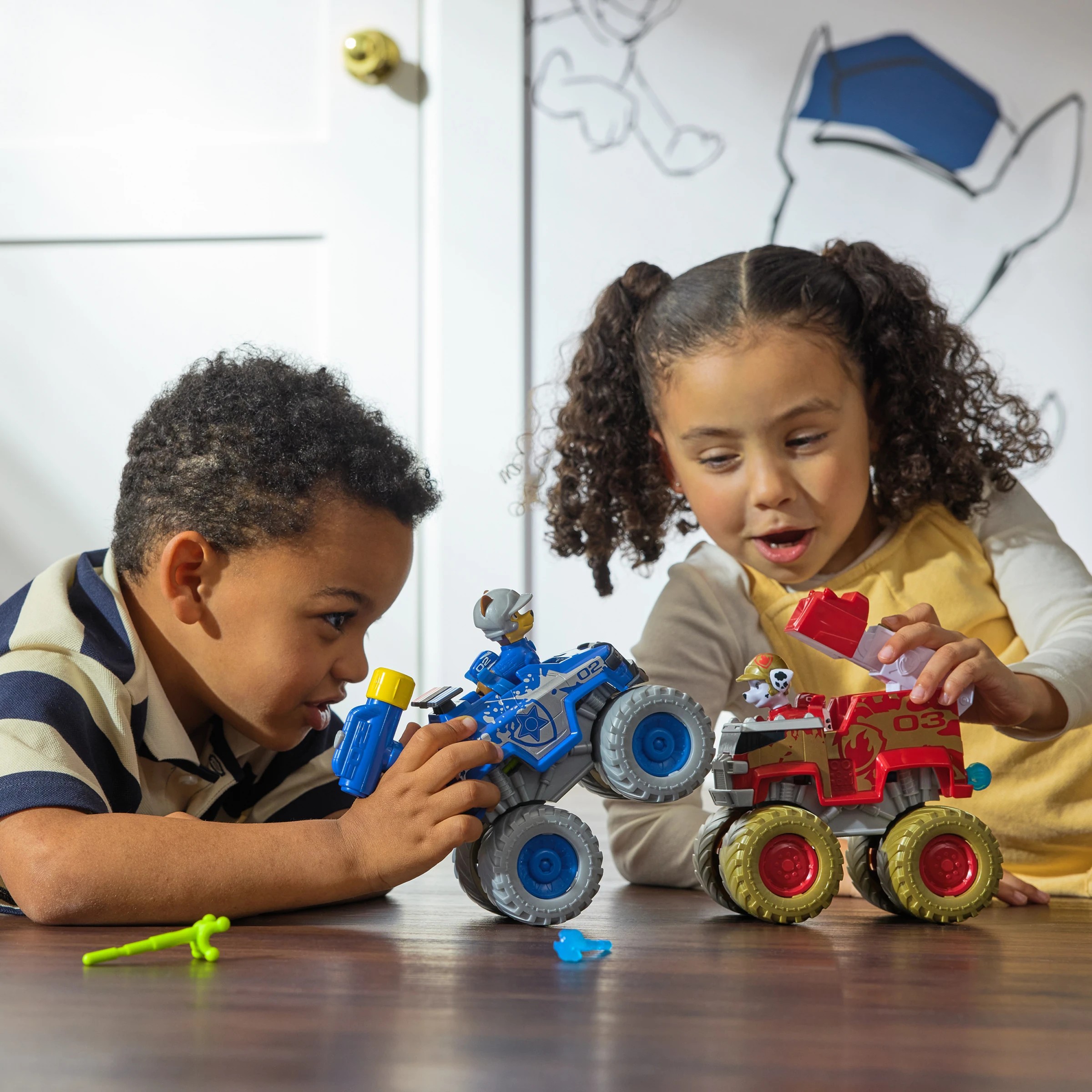 4 2 Pack PAW Patrol: The Mighty Movie Vehicle Set, 4 of 5