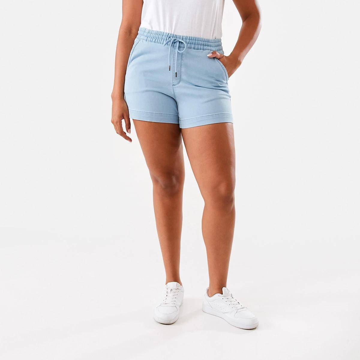7 Jogger Midi Shorts Light Wash, 7 of 7