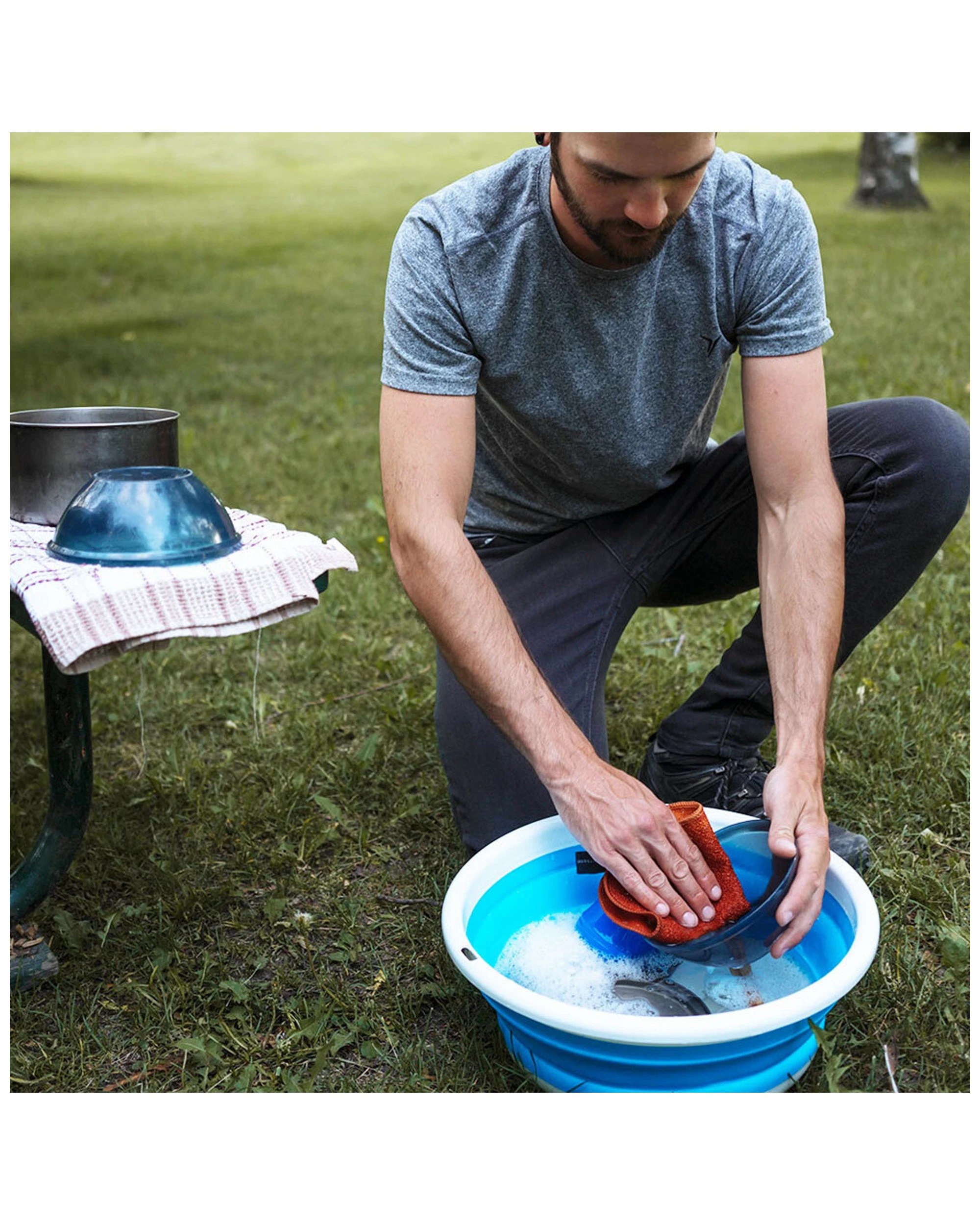 5 Coghlans 9L Collapsible Sink Food Safe TPR And PP Camping RV Basin Portable - Multi, 5 of 6