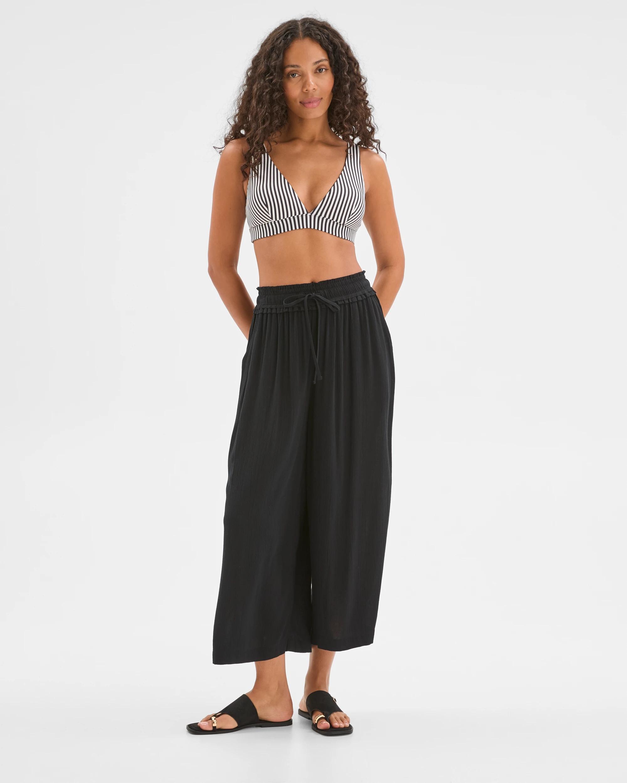 4 Target Woman Resort Shirred Waist Crinkle Pants BLACK, 4 of 7