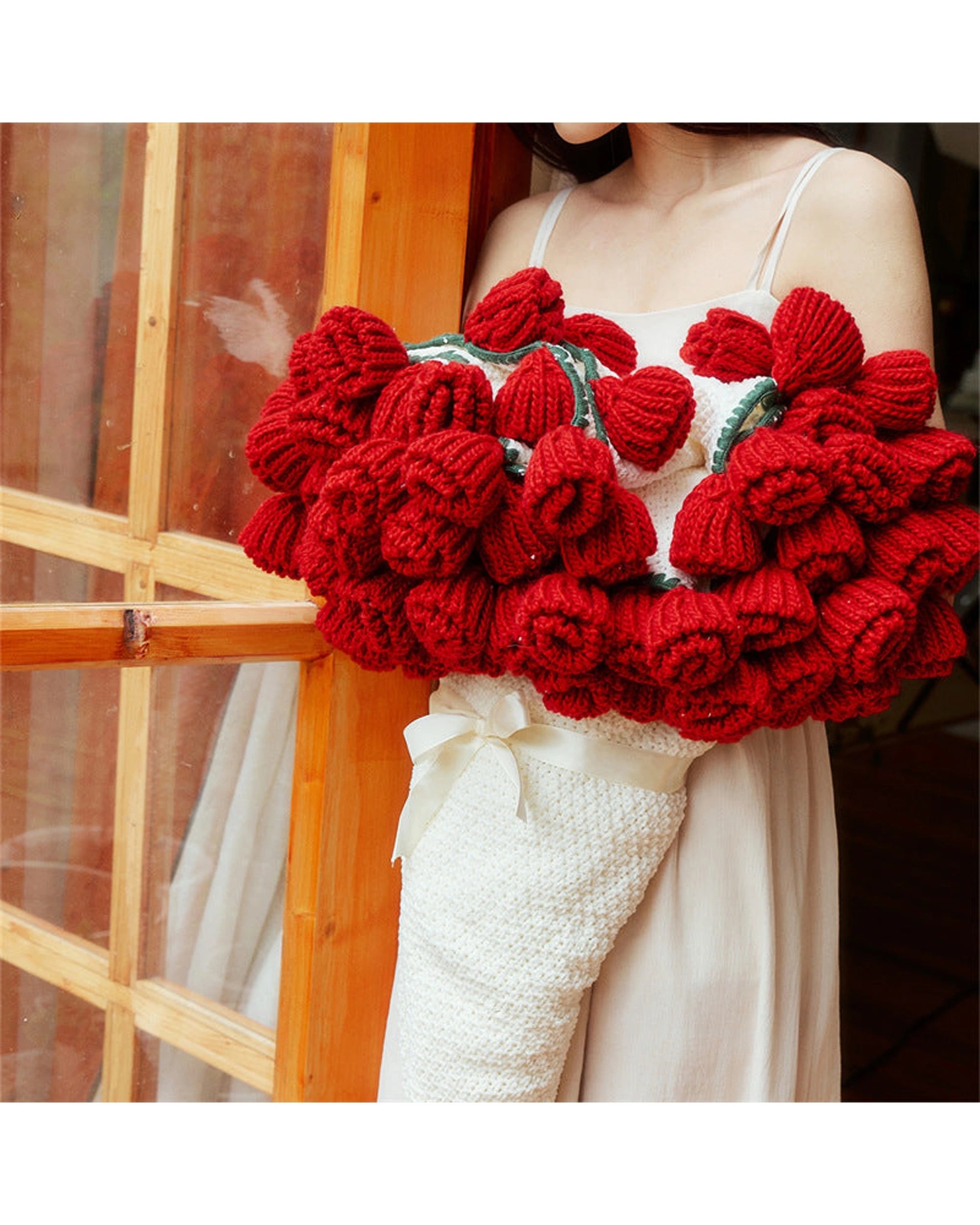 2 Cotton More Rose Bouquet Knitted Round Blanket Tassel 150cm - Red, 2 of 5