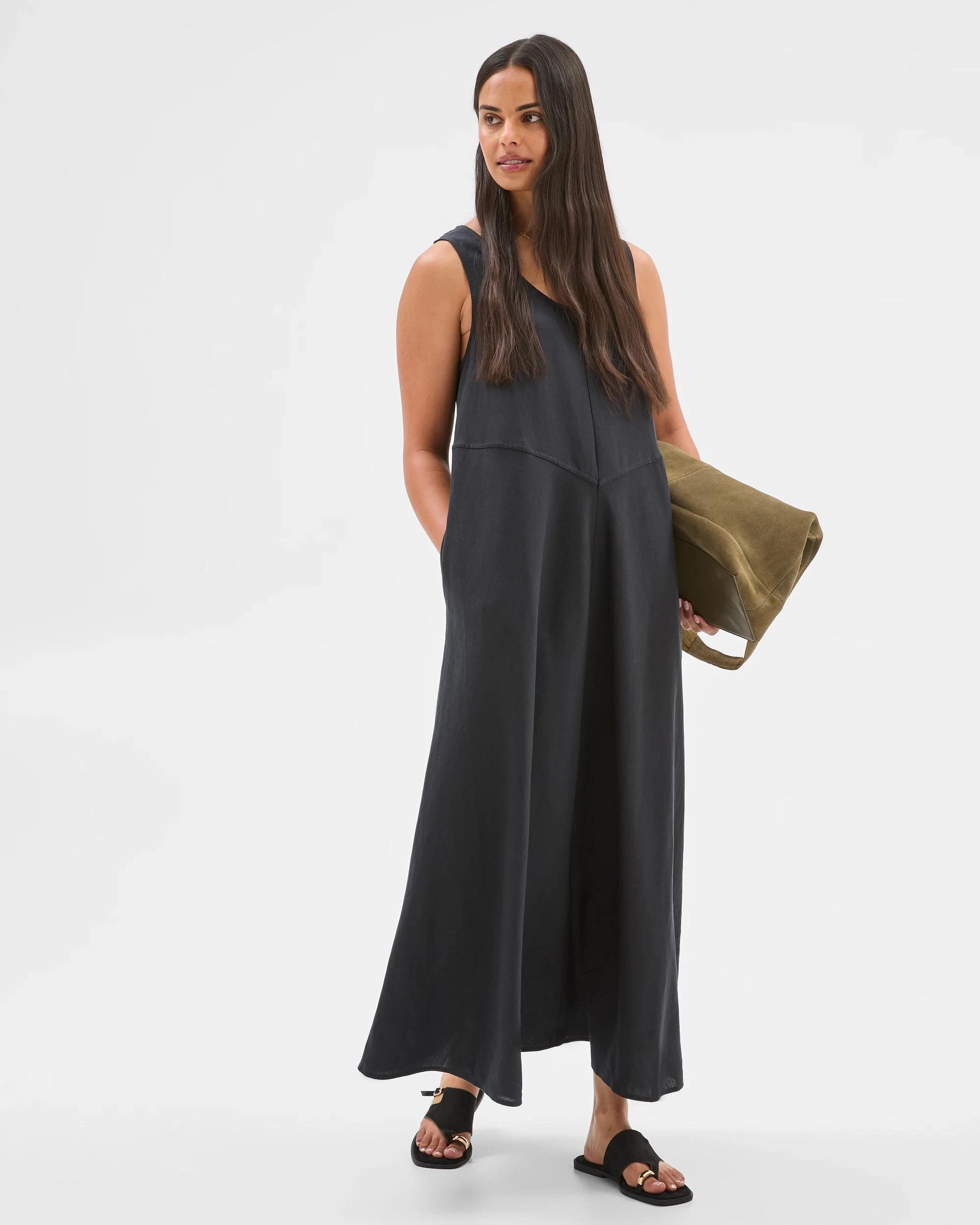 1 Target Seam Detail Midi Dress BLACK, 1 of 7