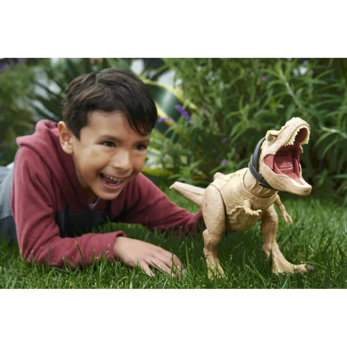 7 ​Jurassic World Hunt 'N Chomp Tyrannosaurus Rex Dinosaur Figure, 7 of 8