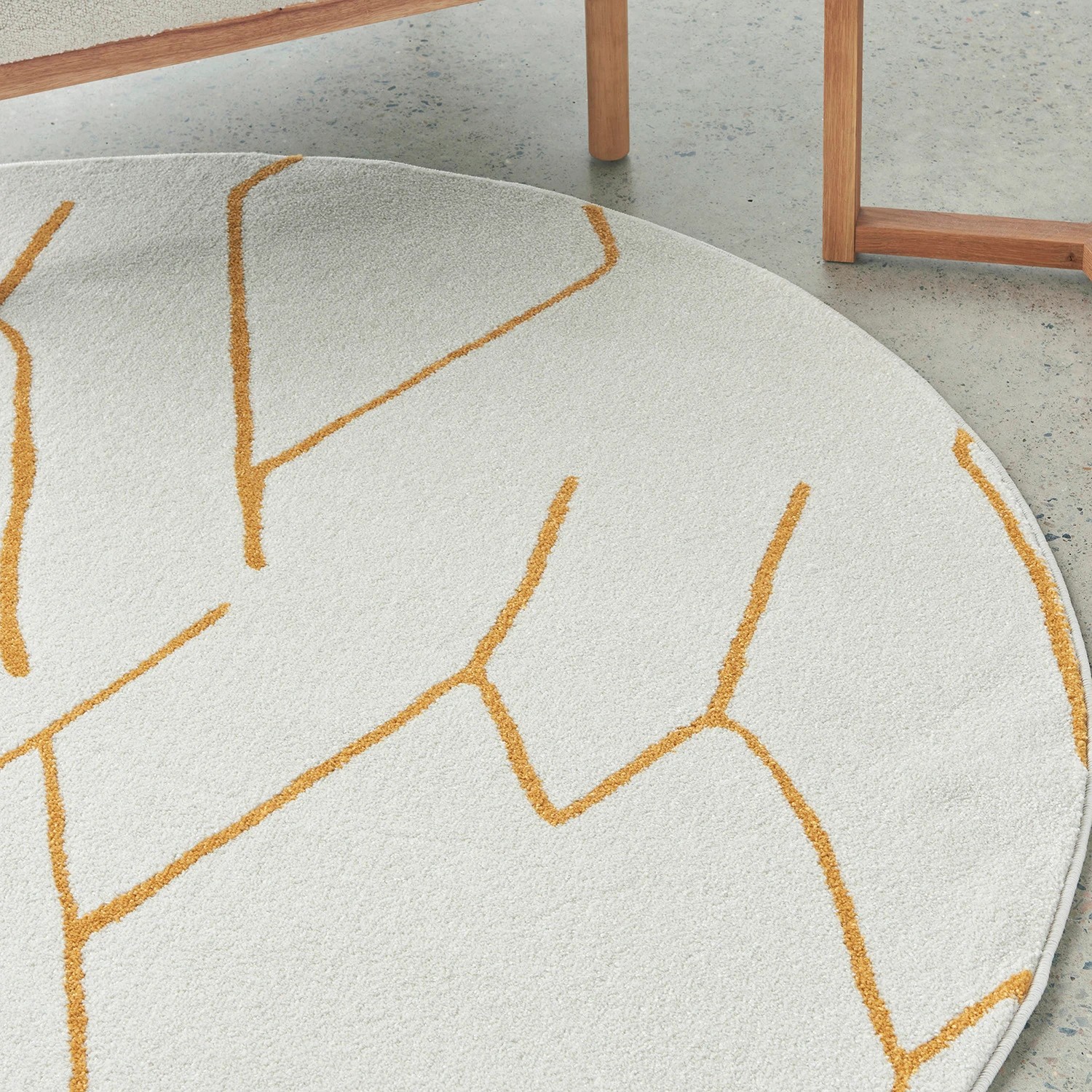 3 Common Ground Rugs Elysium Ivy Gold Round 240x240cm - Large Round Power Loomed Pet Friendly Rug - Natural, 3 of 7