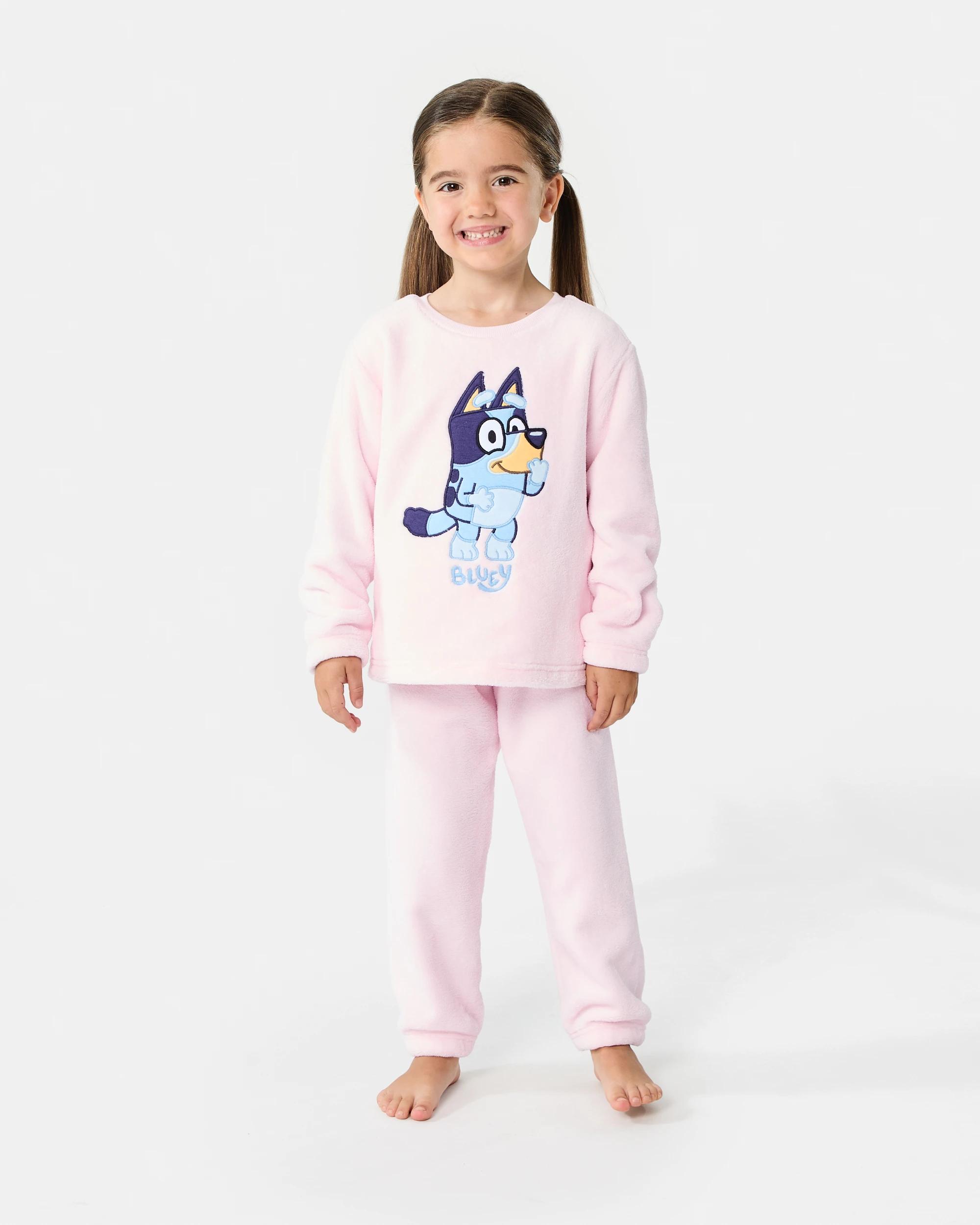 1 Bluey License Fluffy Pyjama Set Bluey, 1 of 6