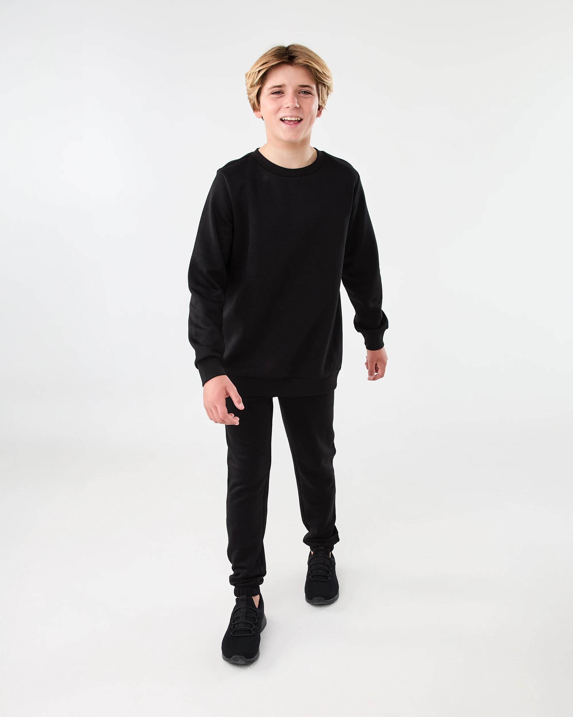 6 Basic Crew Sweatshirt Black, 6 of 7