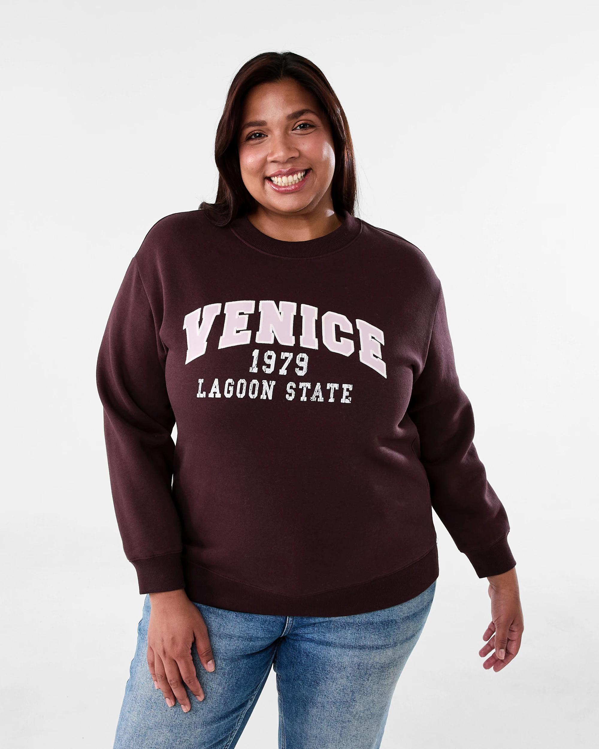 1 Curve Long Sleeve Crew Neck Sweatshirt Venice, 1 of 6
