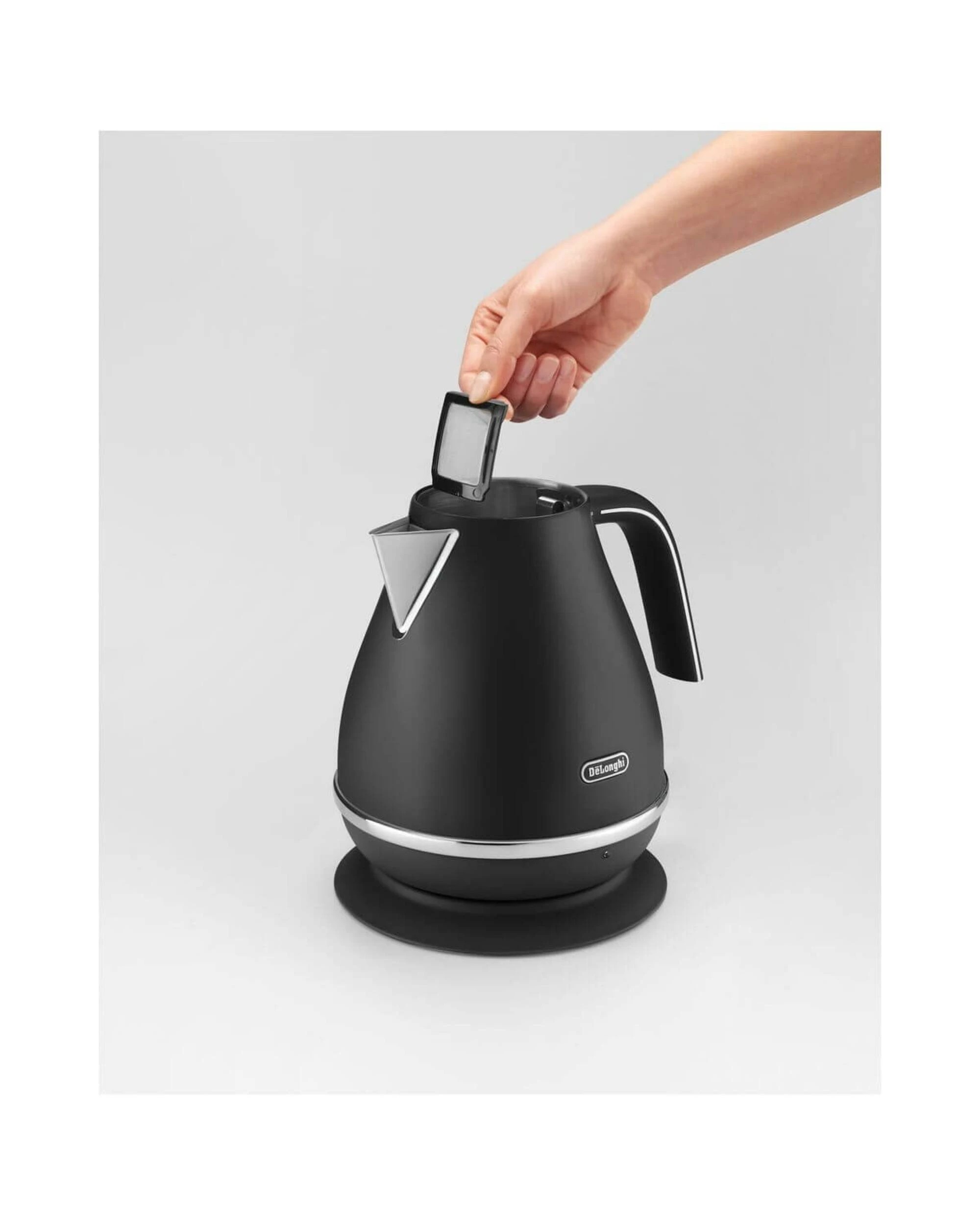 5 De'Longhi The Icona Capitals 1.7L Kettle Auckland Black, 5 of 5
