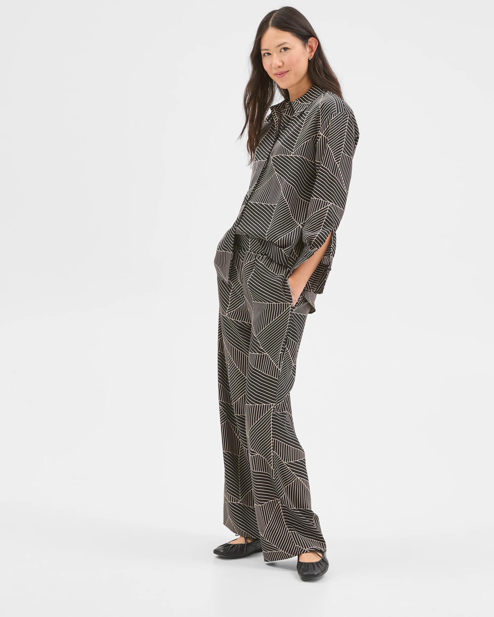 2 Preview Flat Front Wide Leg Pants BLACK SPLICED GEO, 2 of 6