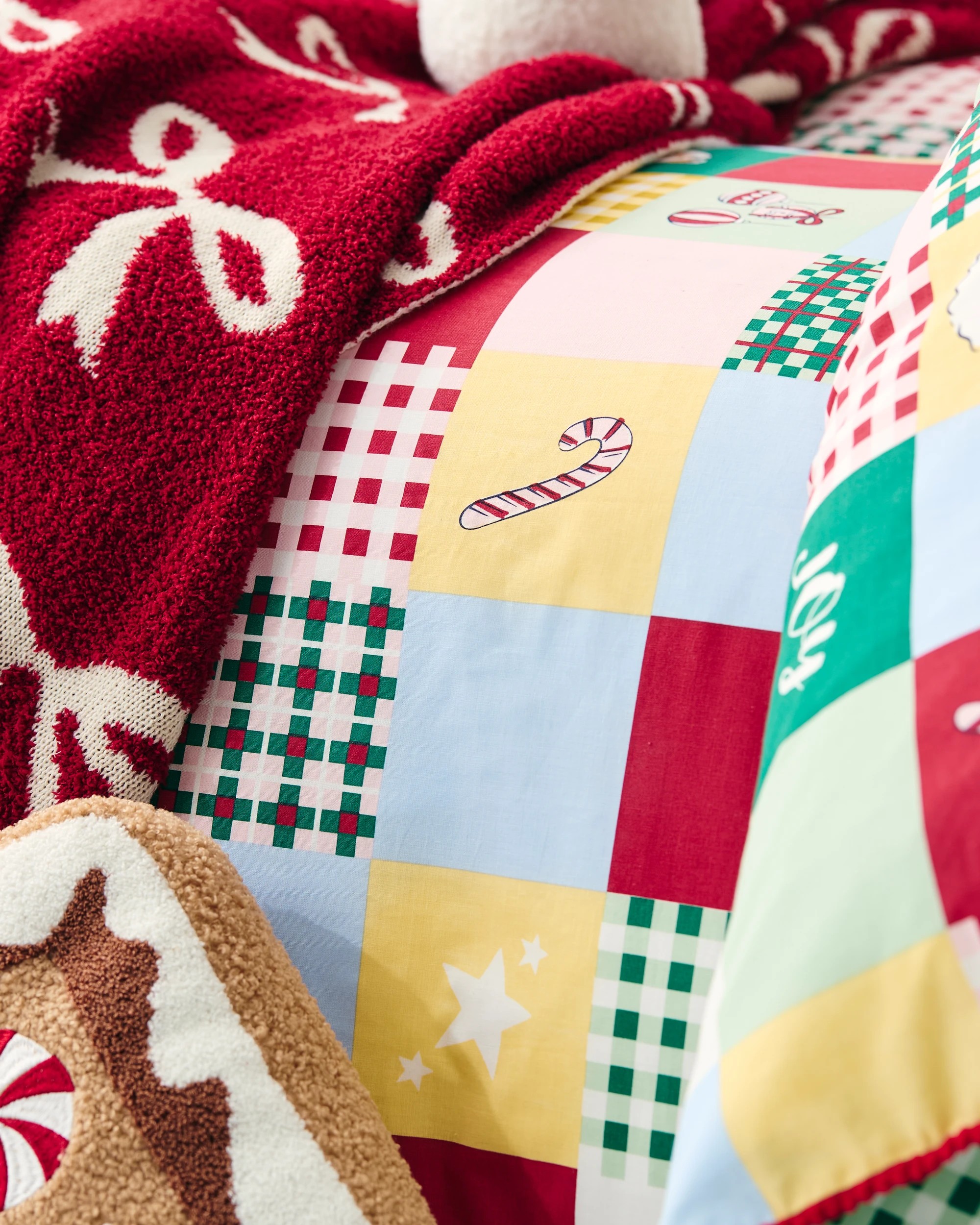 8 Target Christmas Printed Patchwork Quilt Cover Set - King Single Bed - Green, 8 of 10